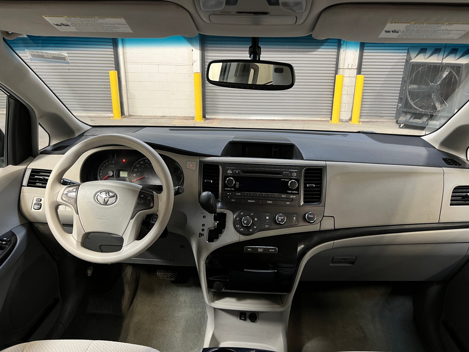 Thumbnail: 2012 Toyota Sienna - 3