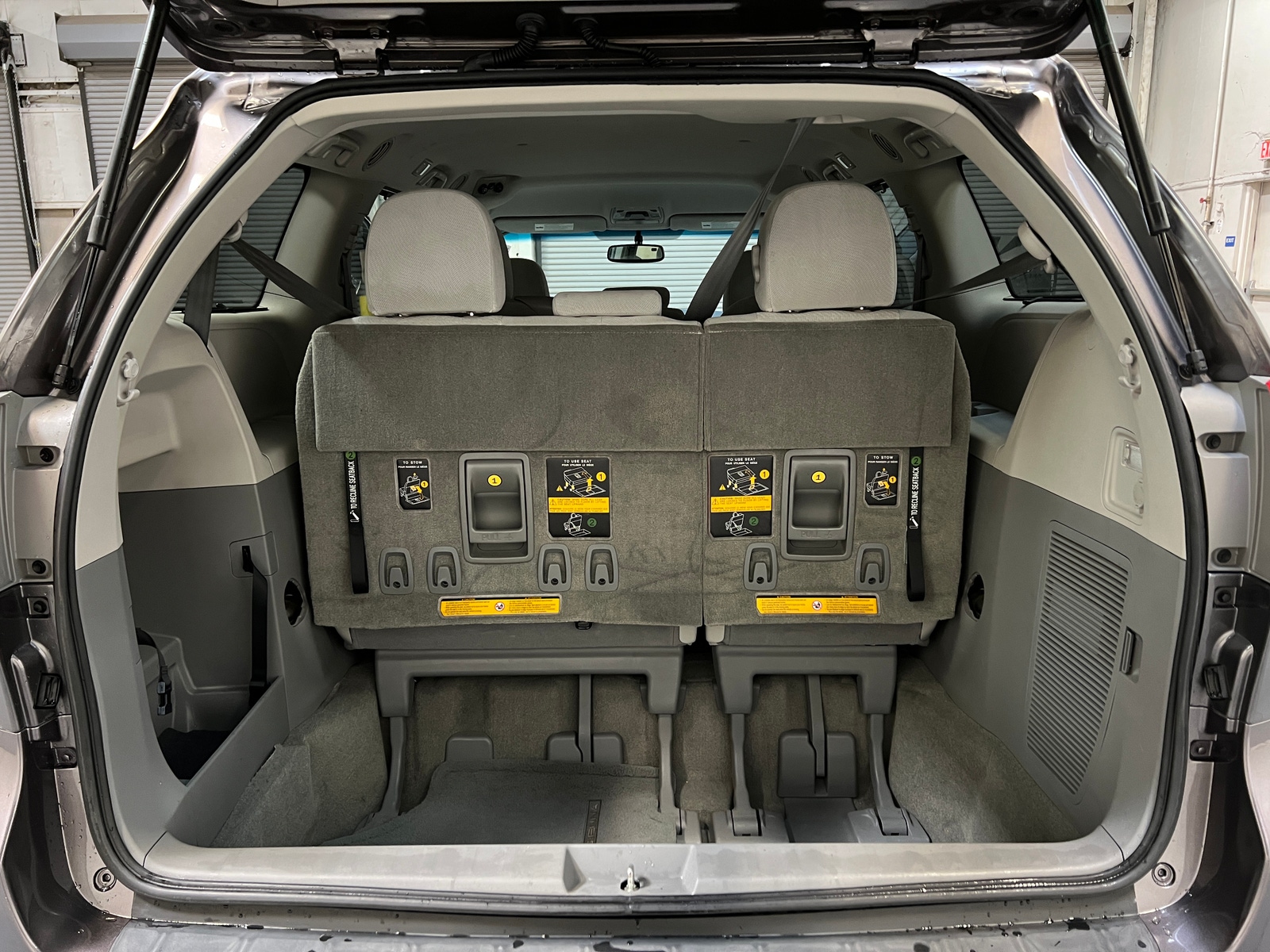 Thumbnail: 2012 Toyota Sienna - 7