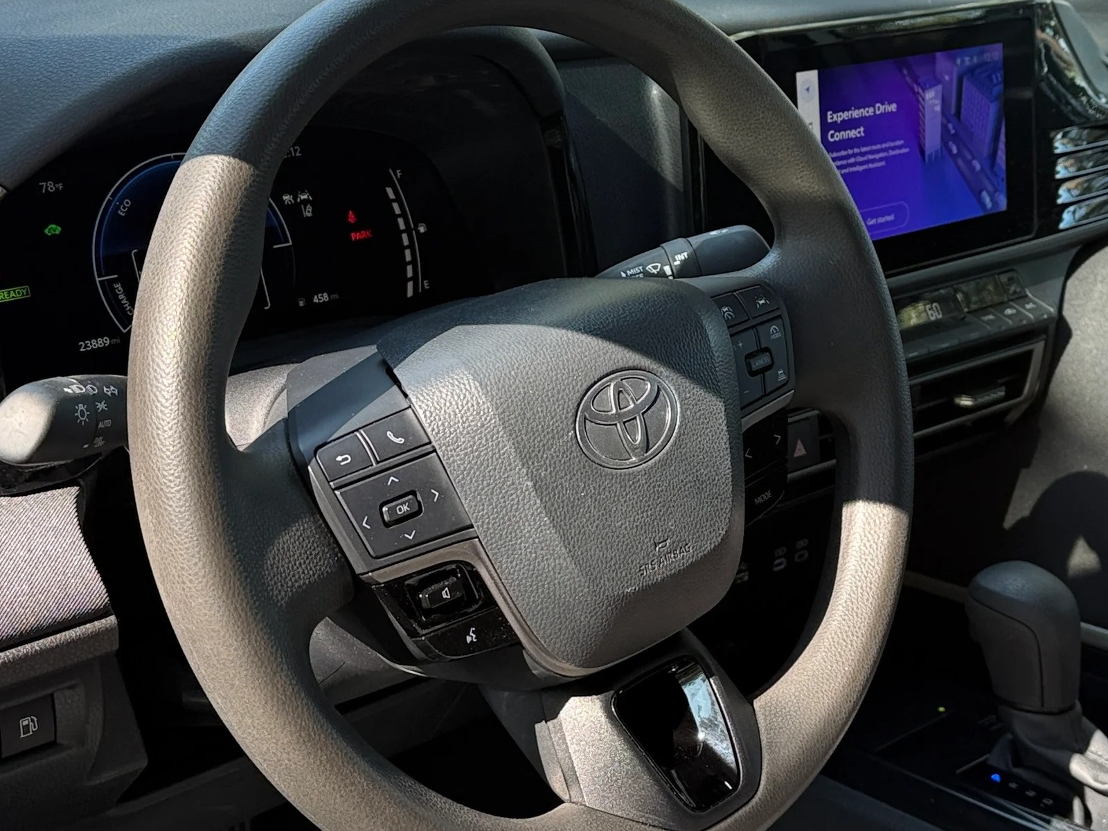 Thumbnail: 2025 Toyota Camry - 4