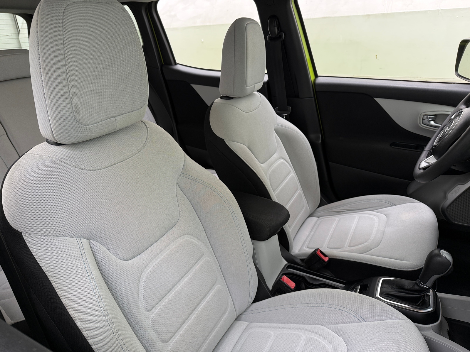 Thumbnail: 2018 Jeep Renegade - 2