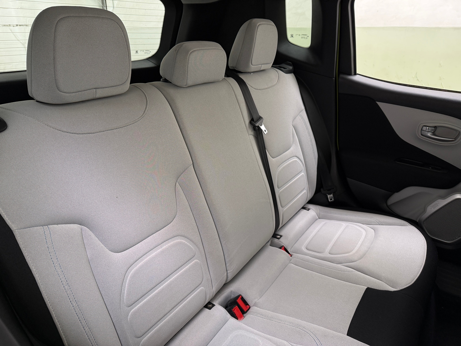 Thumbnail: 2018 Jeep Renegade - 6