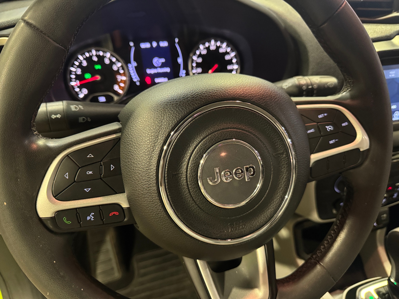 Thumbnail: 2018 Jeep Renegade - 5