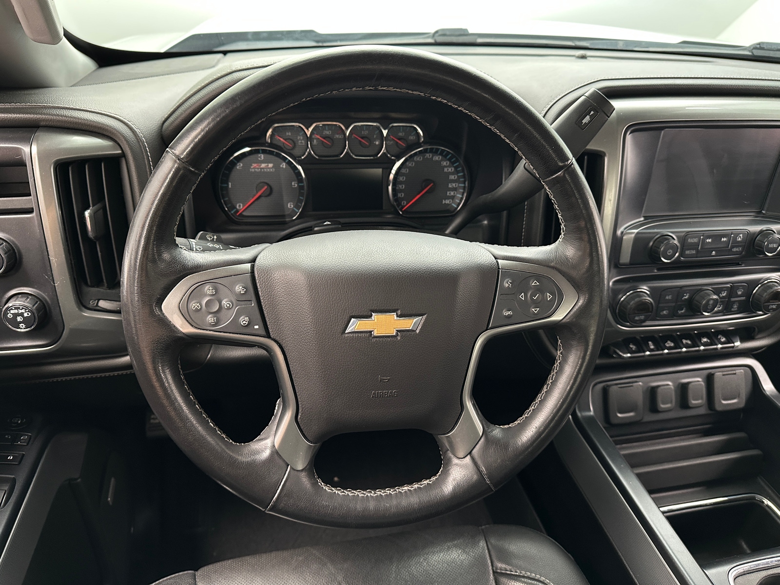 Thumbnail: 2018 Chevrolet Silverado 1500 - 4