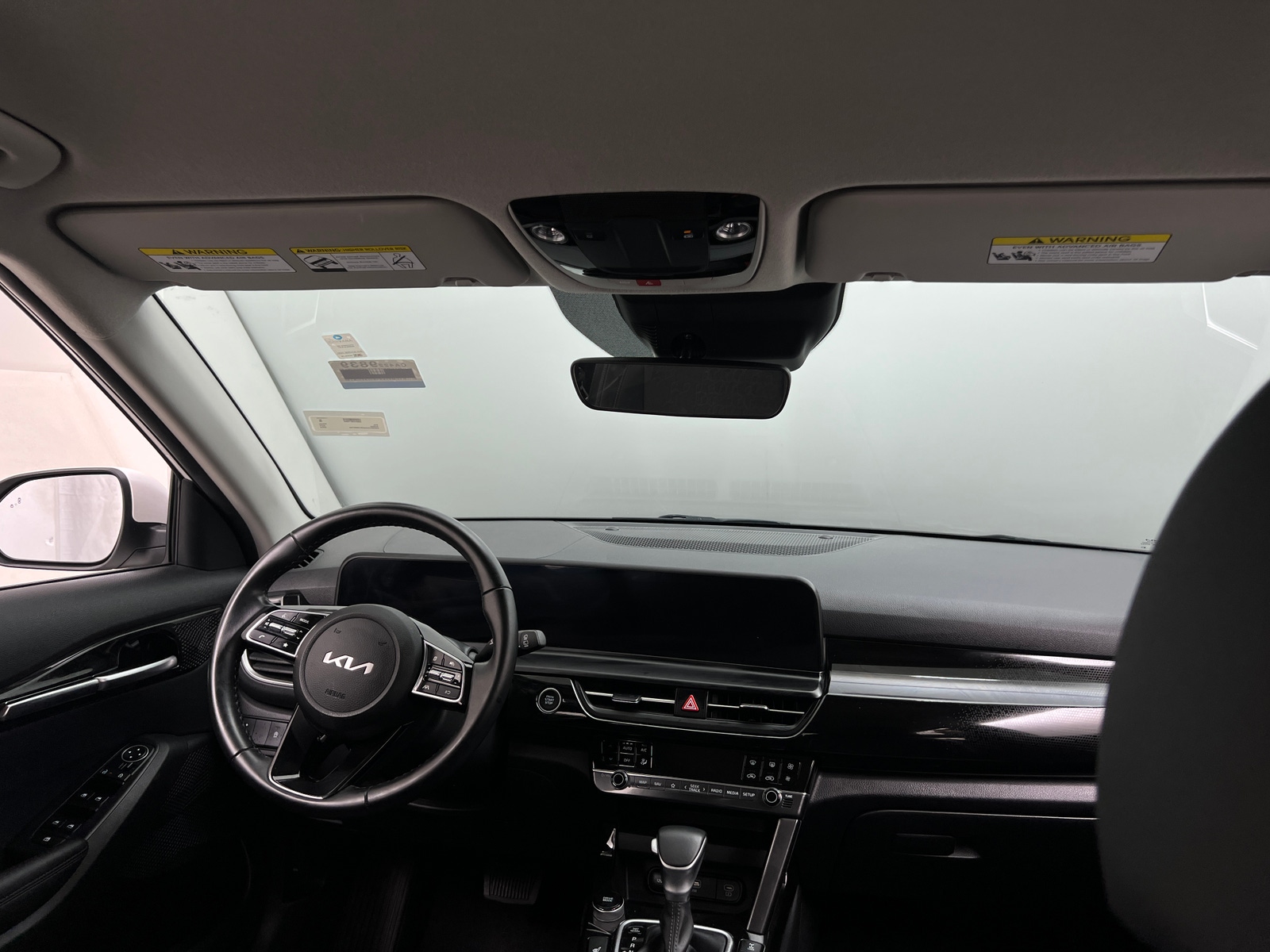 Thumbnail: 2024 Kia Seltos - 3