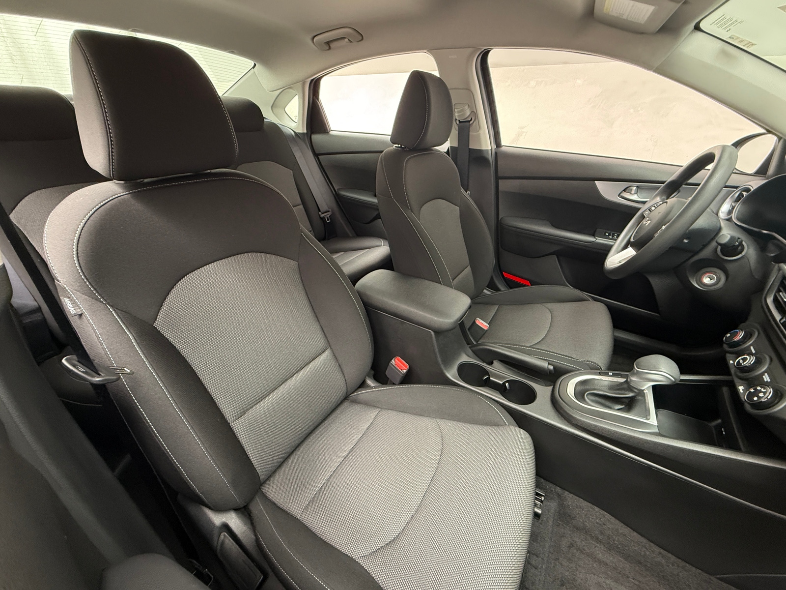 Thumbnail: 2023 Kia Forte - 2