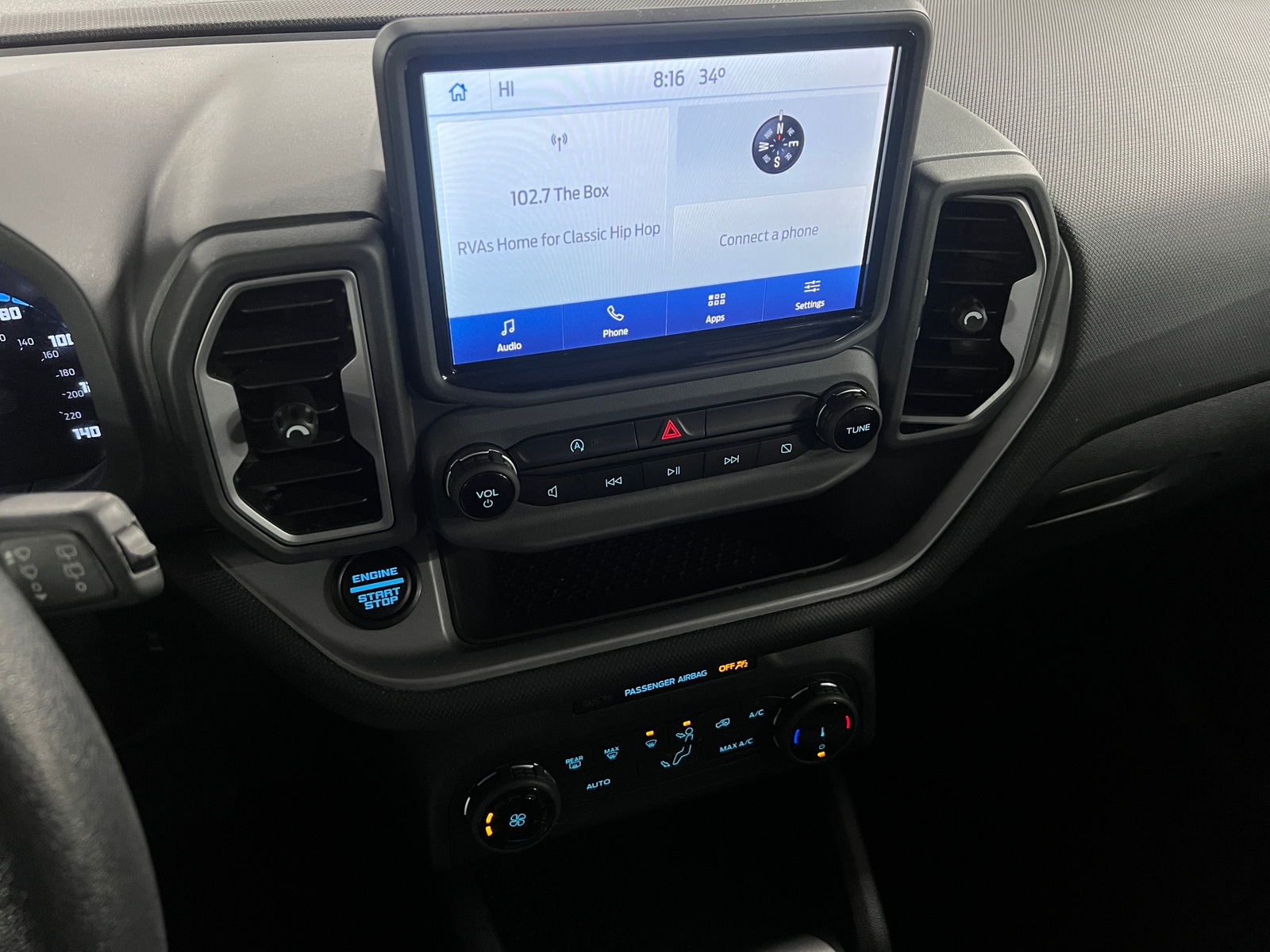 Thumbnail: 2022 Ford Bronco Sport - 4