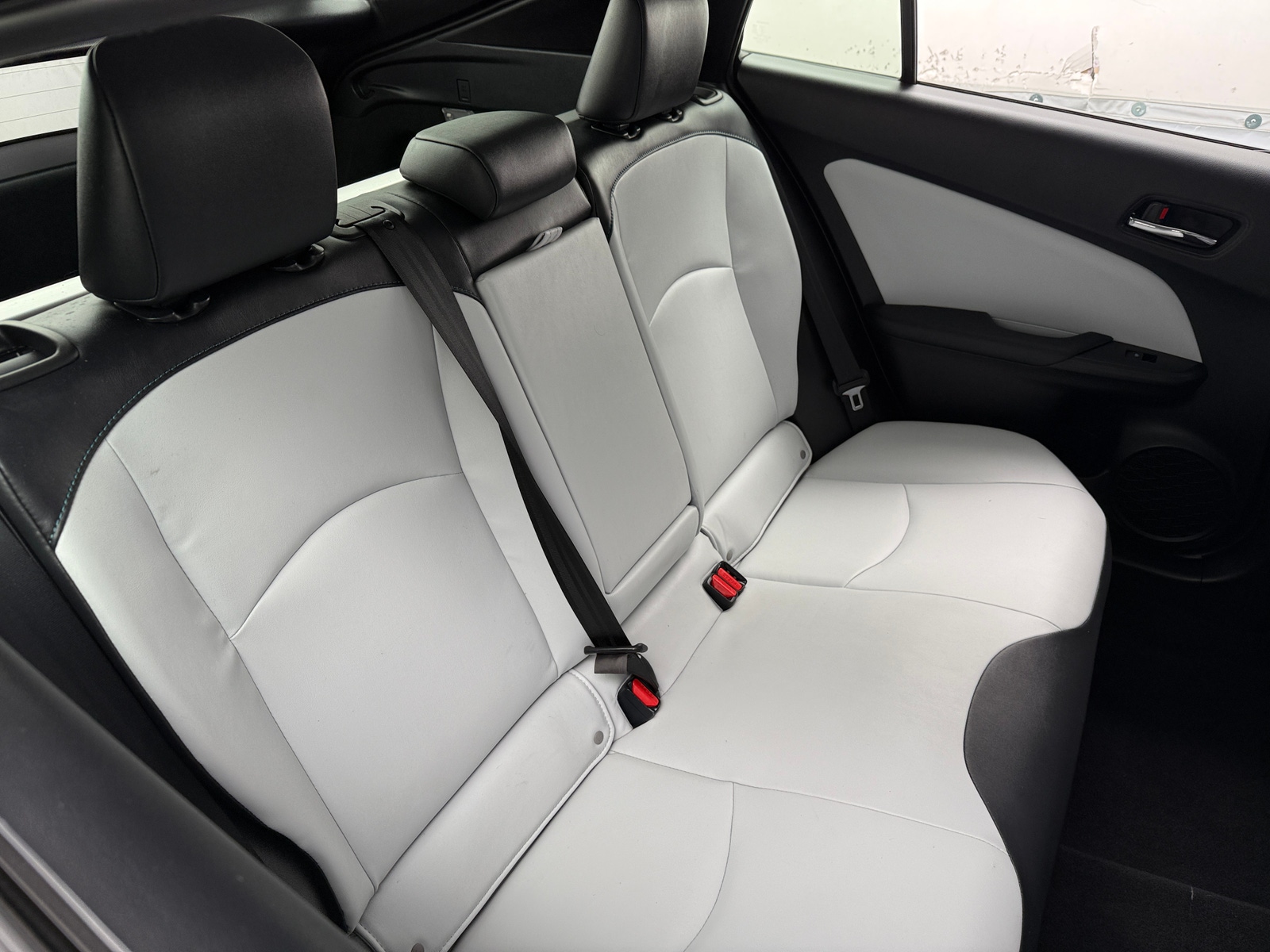 Thumbnail: 2018 Toyota Prius - 5