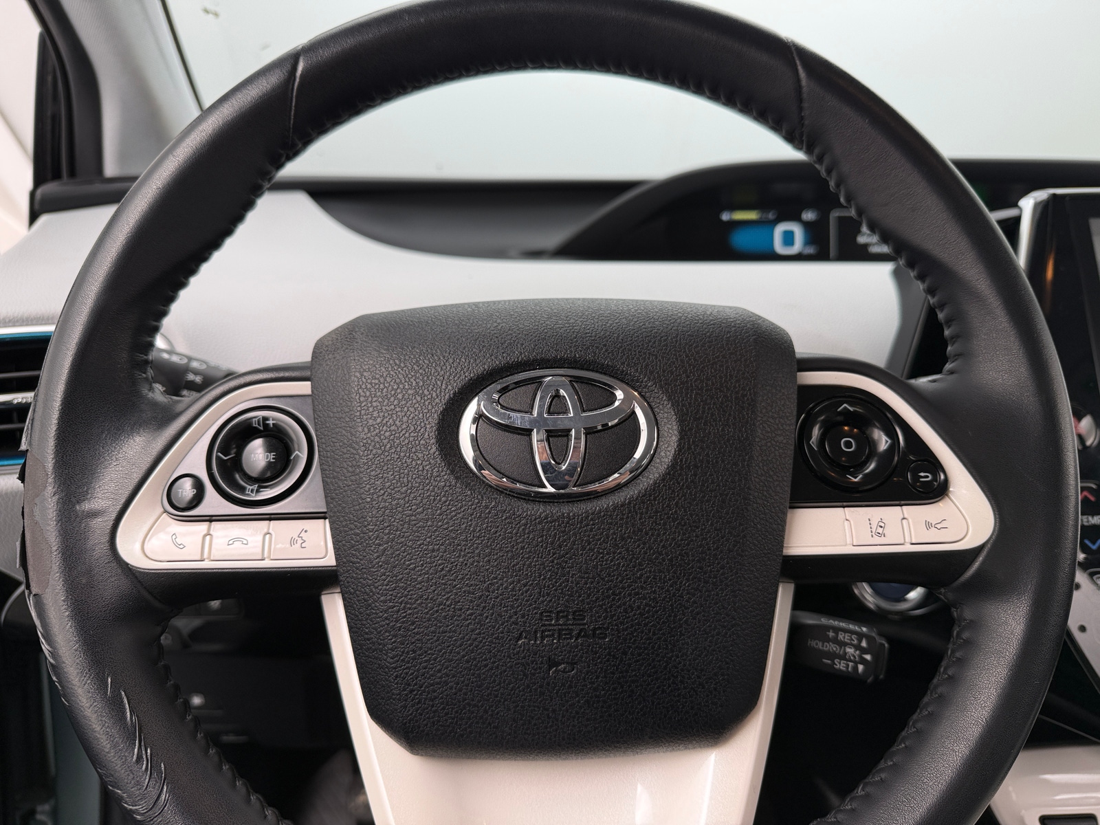 Thumbnail: 2018 Toyota Prius - 4