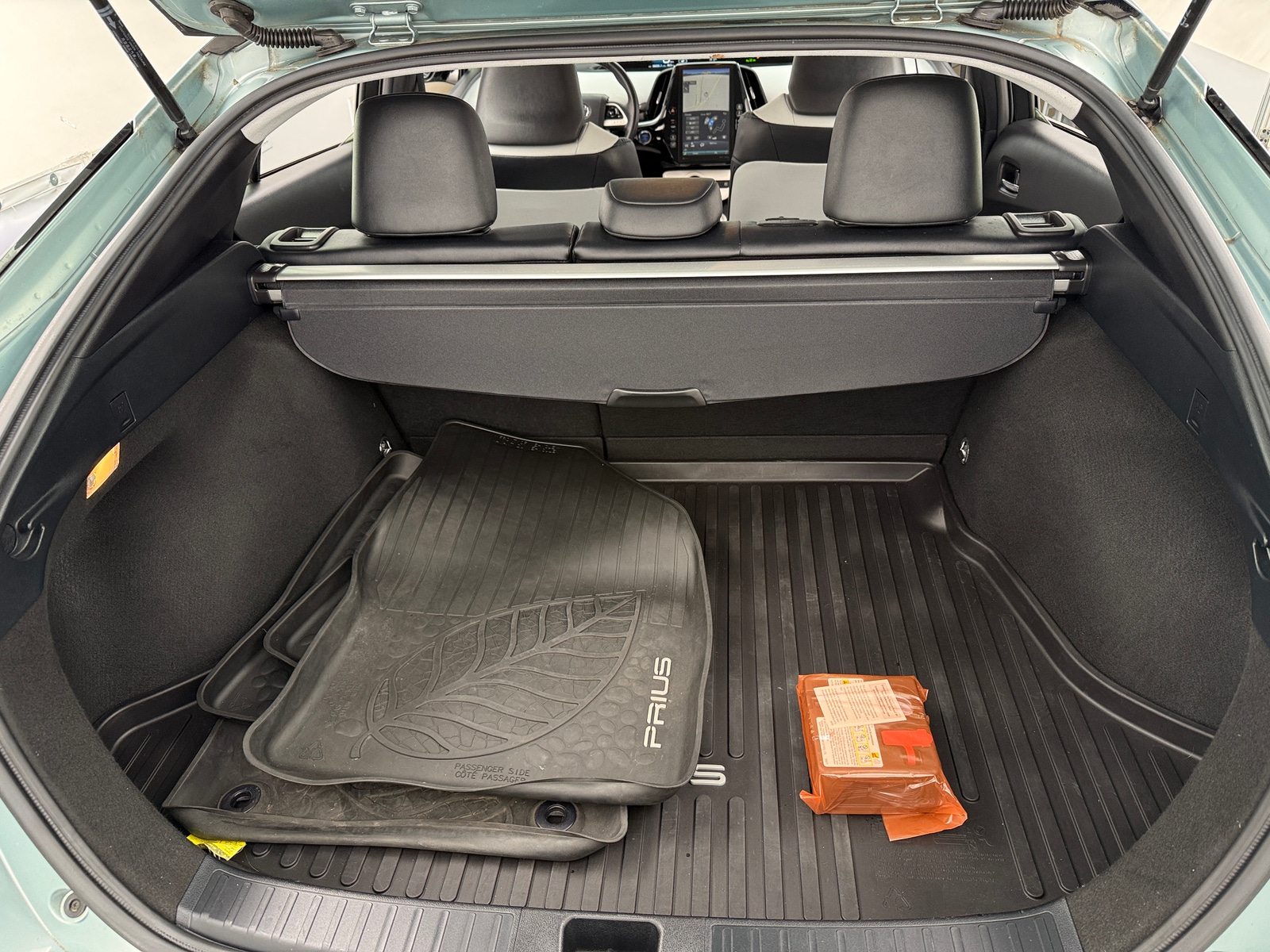 Thumbnail: 2018 Toyota Prius - 6