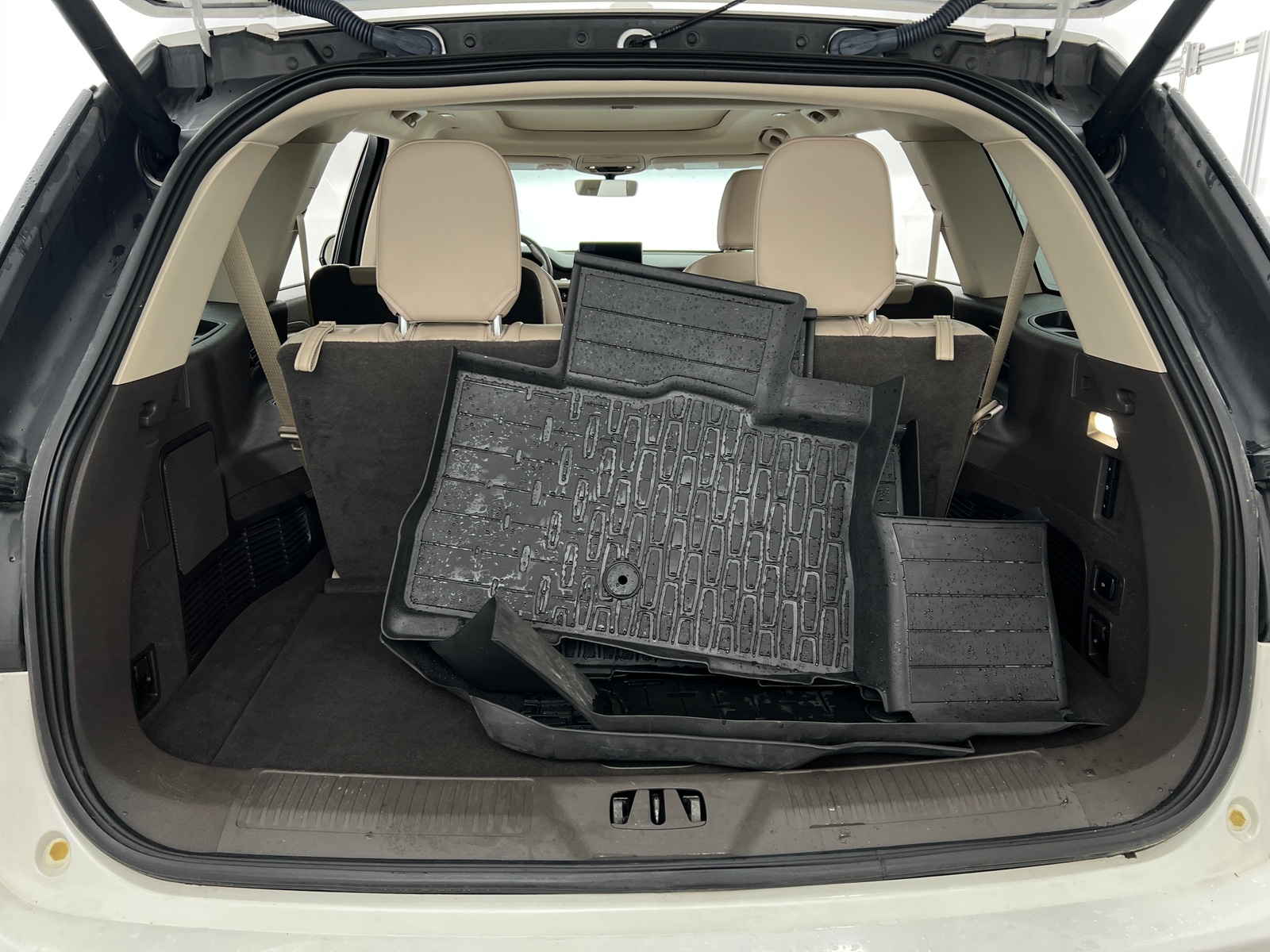 Thumbnail: 2021 Lincoln Aviator - 6