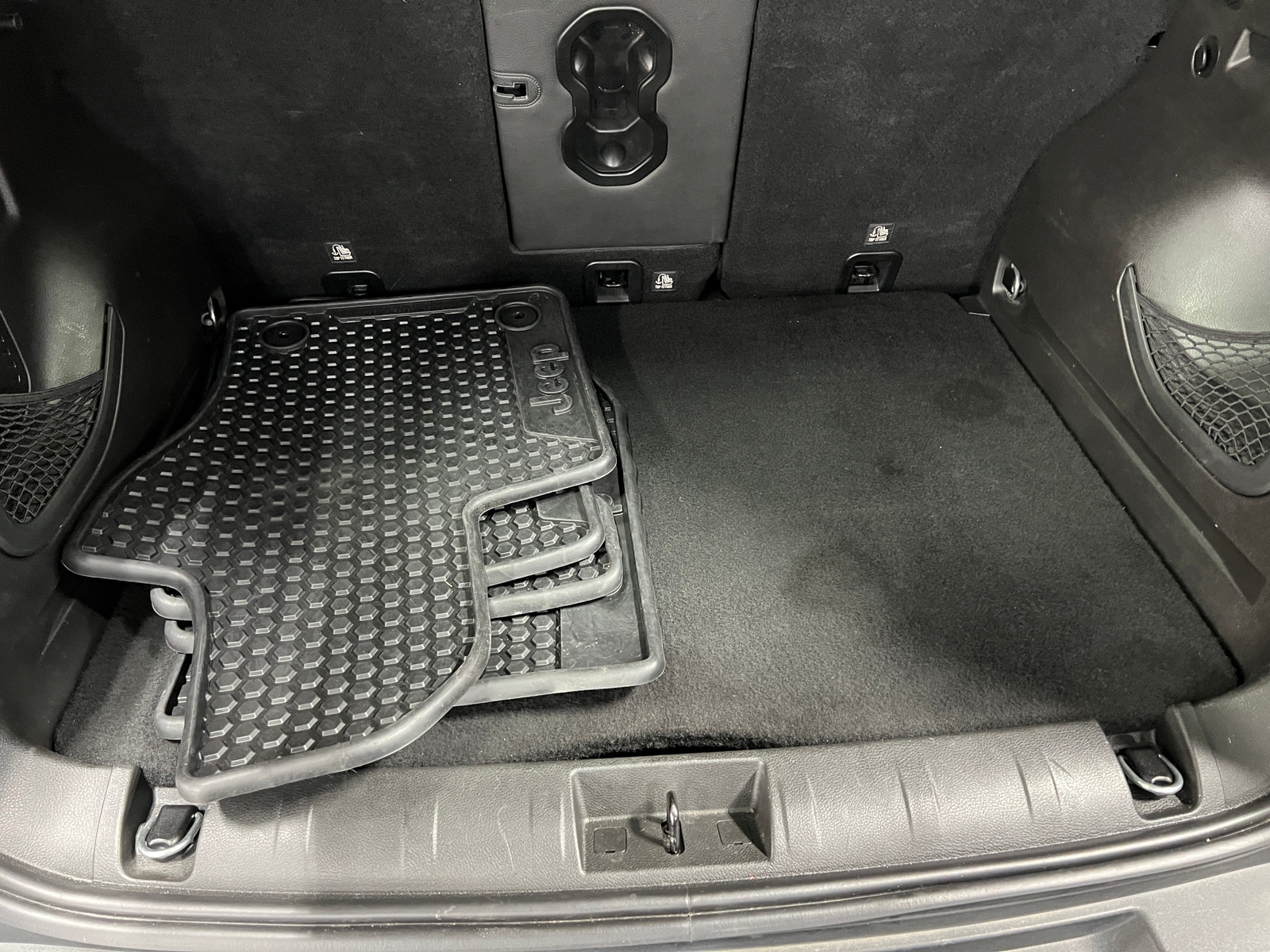 Thumbnail: 2019 Jeep Renegade - 6