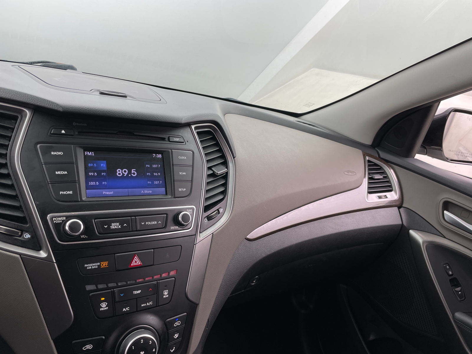 Thumbnail: 2018 Hyundai Santa Fe - 4