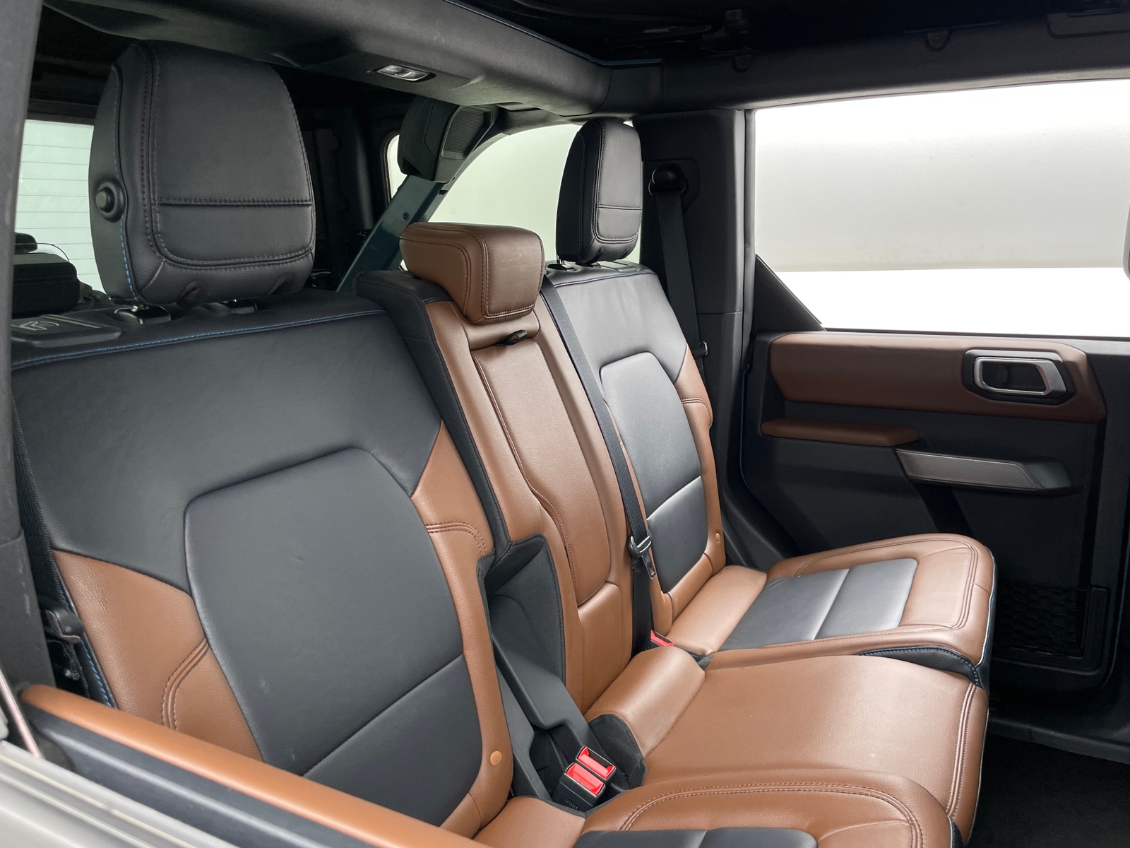 Thumbnail: 2022 Ford Bronco - 5