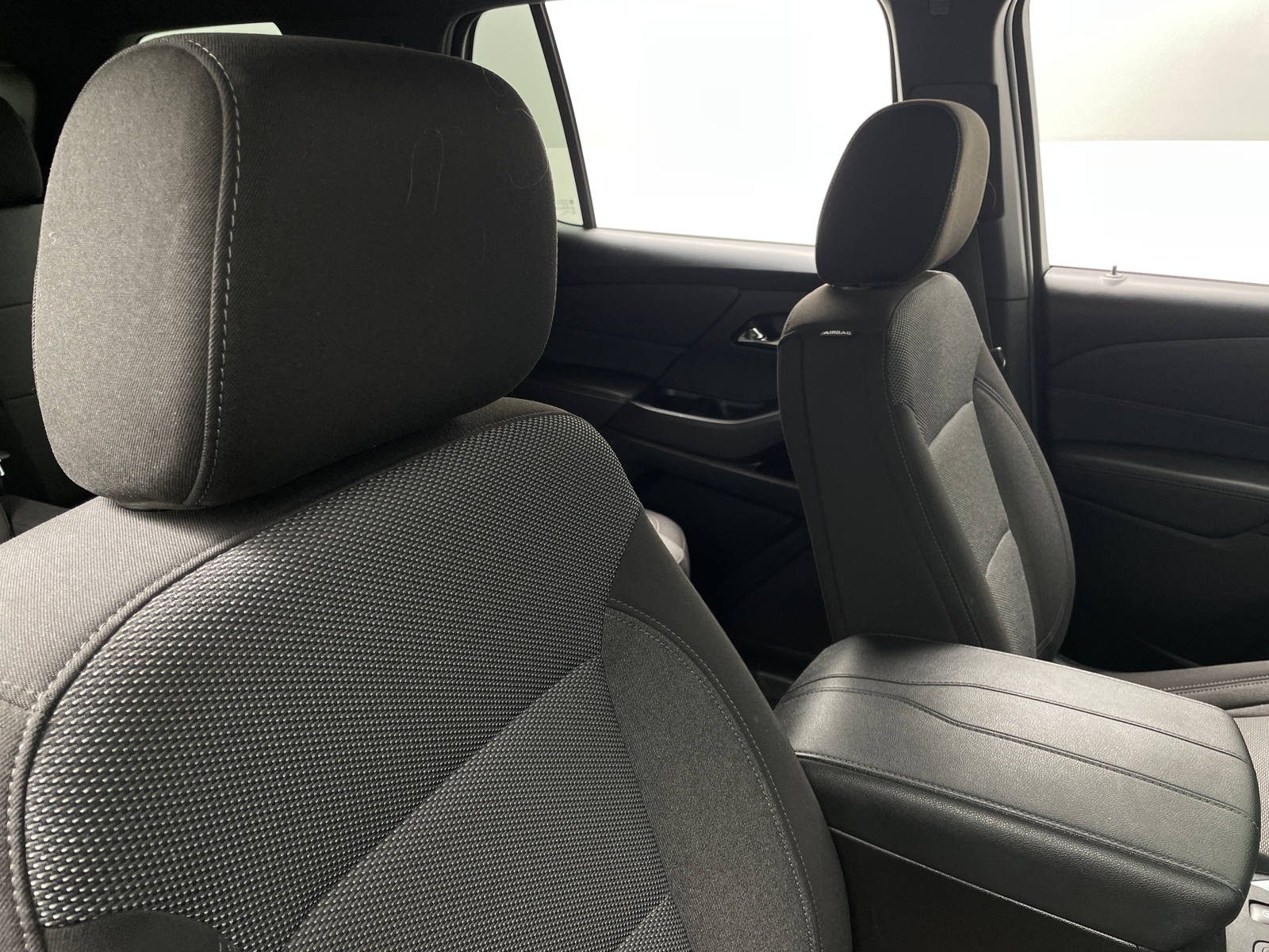 Thumbnail: 2022 Chevrolet Traverse - 2