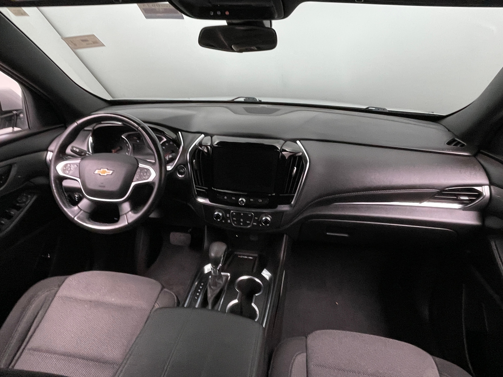 Thumbnail: 2022 Chevrolet Traverse - 3