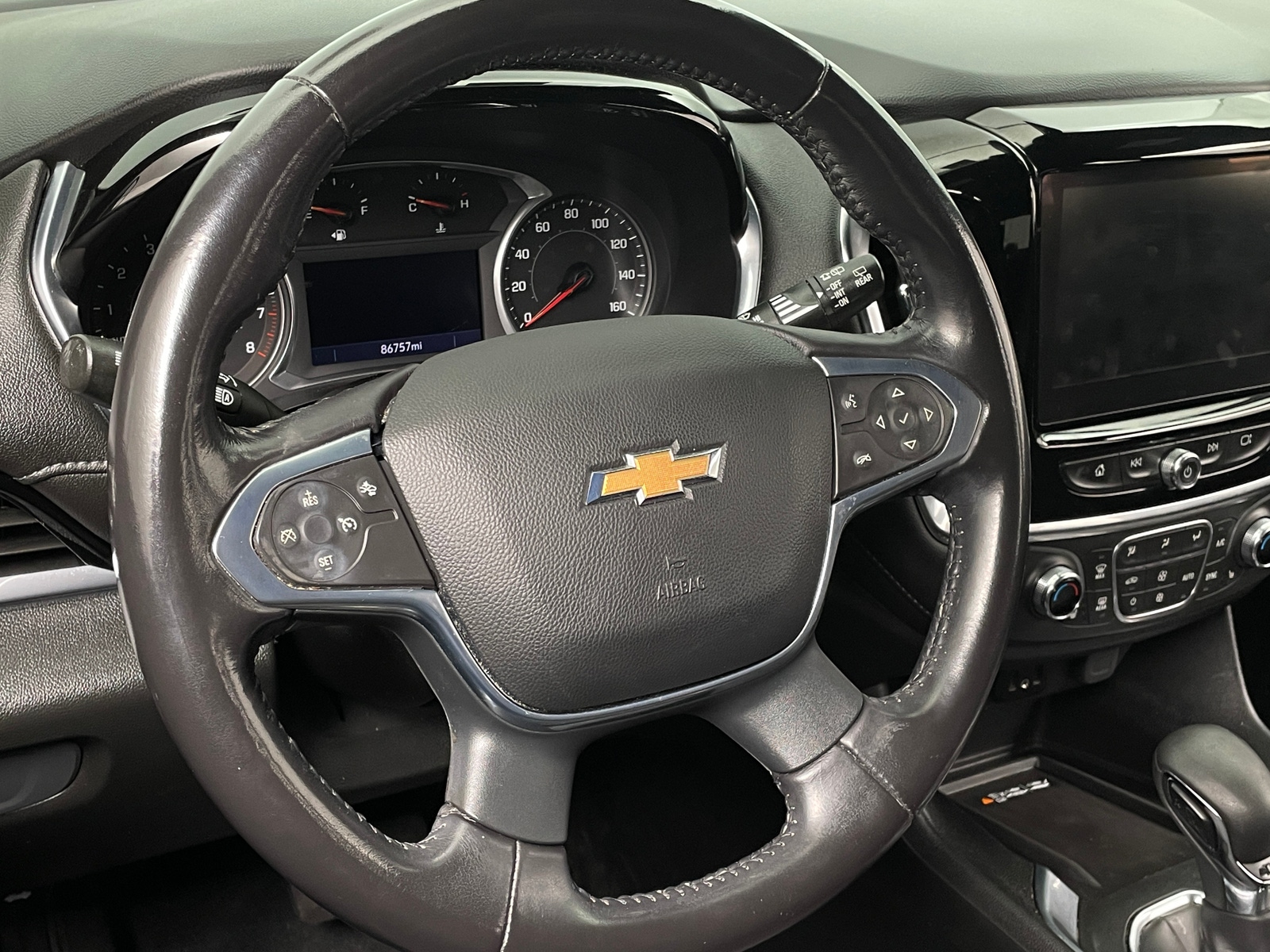 Thumbnail: 2022 Chevrolet Traverse - 5