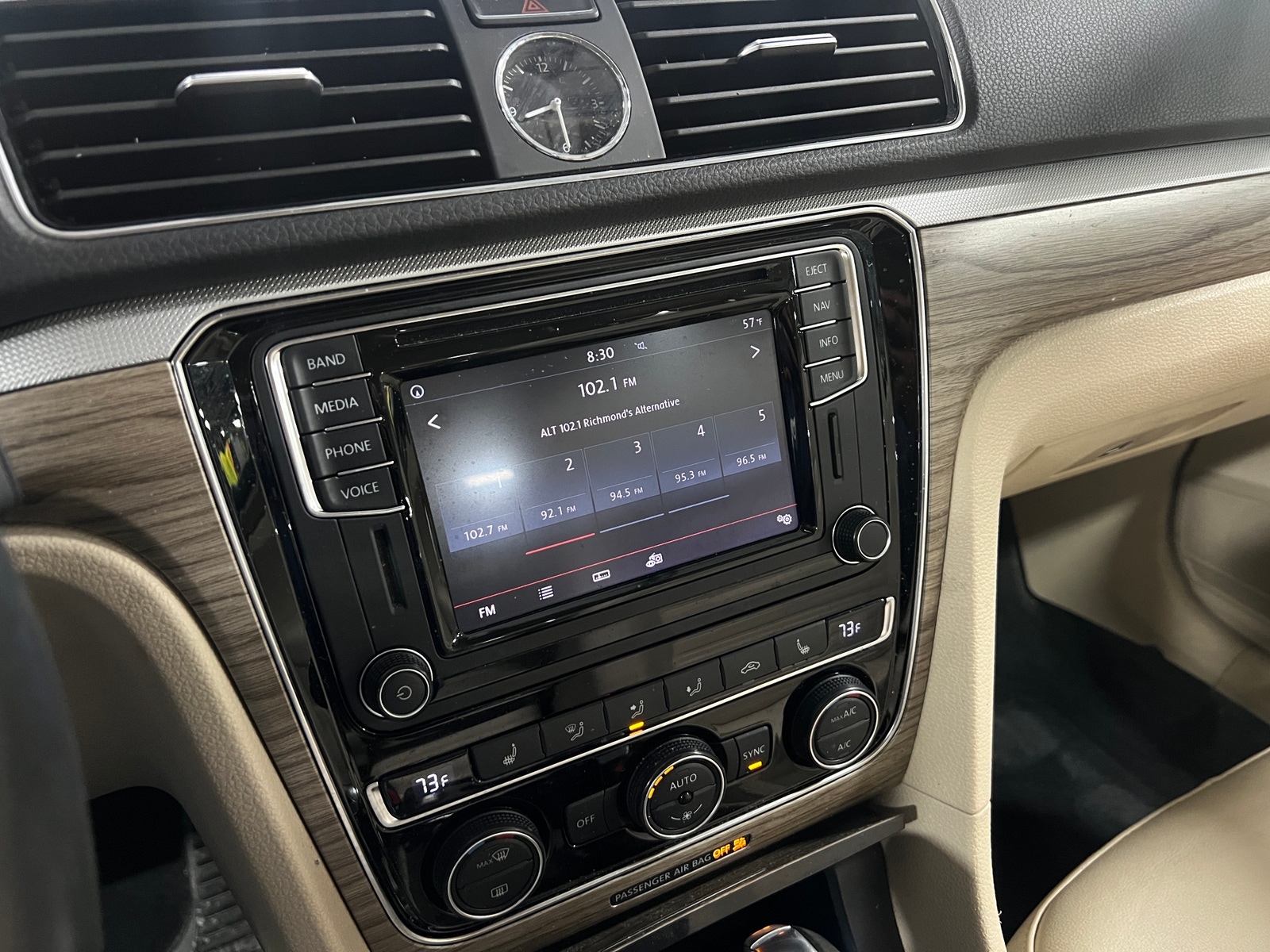 Thumbnail: 2017 Volkswagen Passat - 3