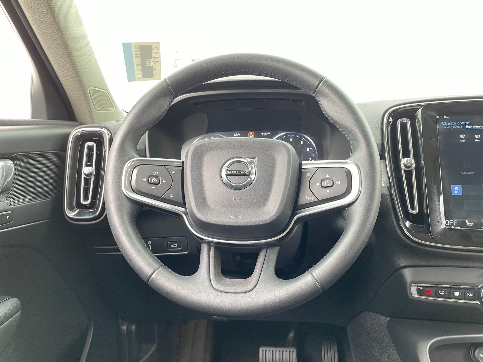 Thumbnail: 2019 Volvo XC40 - 5