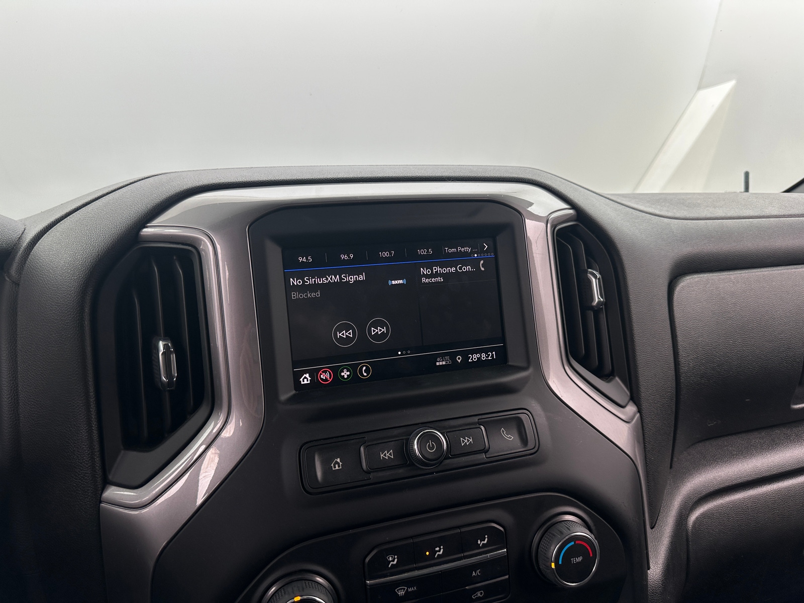 Thumbnail: 2022 Chevrolet Silverado 1500 - 4