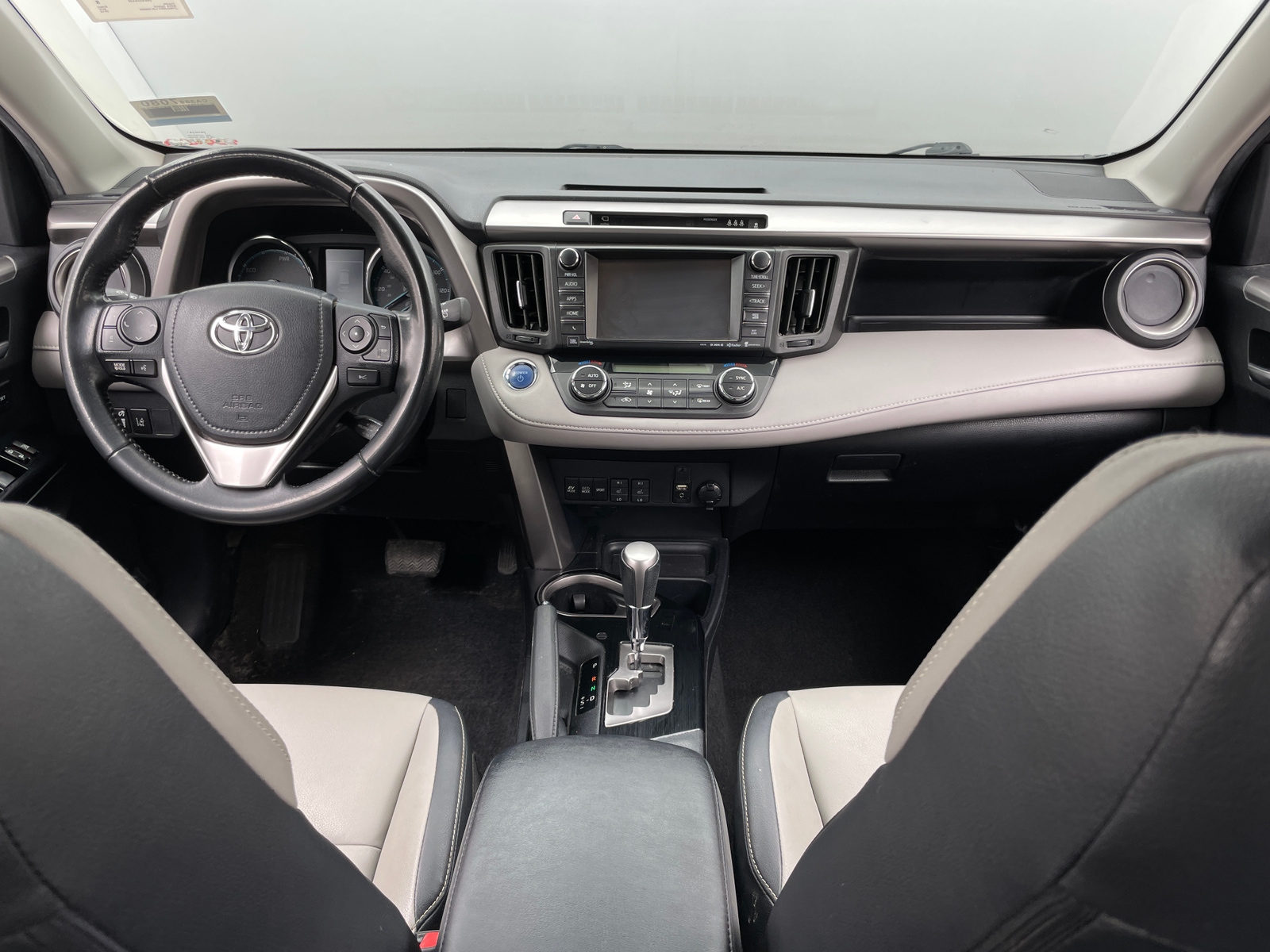 Thumbnail: 2018 Toyota RAV4 - 2