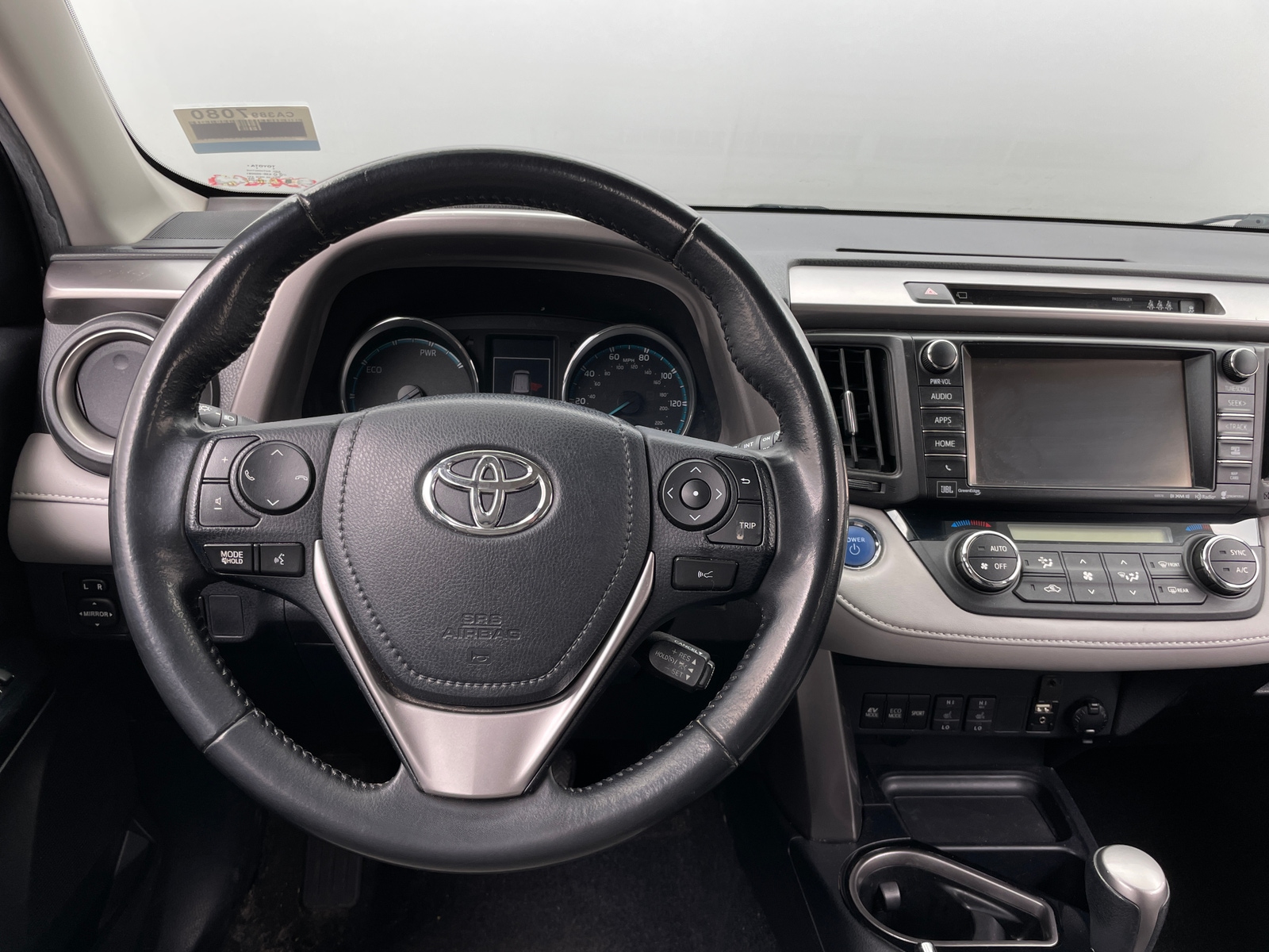 Thumbnail: 2018 Toyota RAV4 - 4