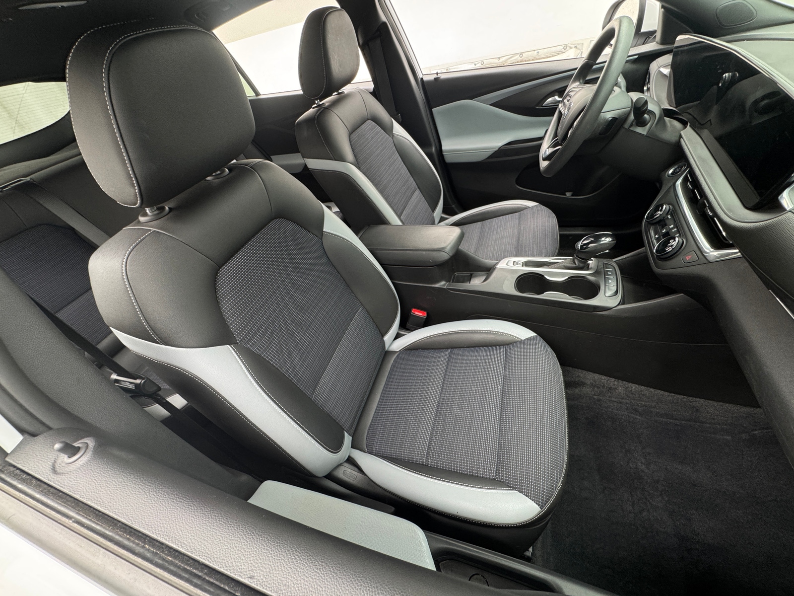 Thumbnail: 2024 Buick Envista - 2