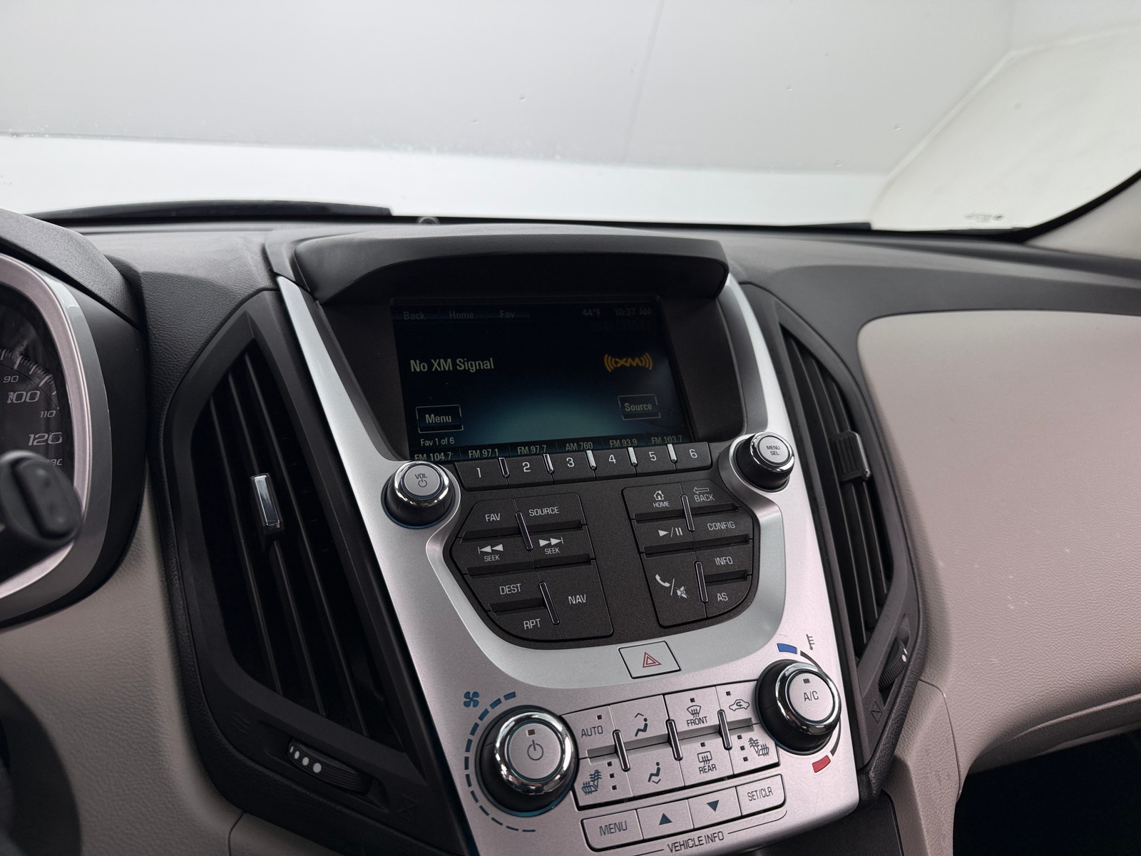 Thumbnail: 2017 Chevrolet Equinox - 3