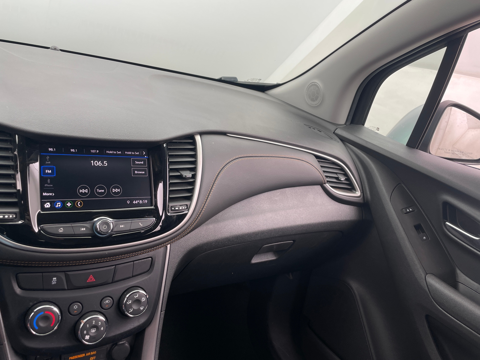 Thumbnail: 2020 Chevrolet Trax - 4