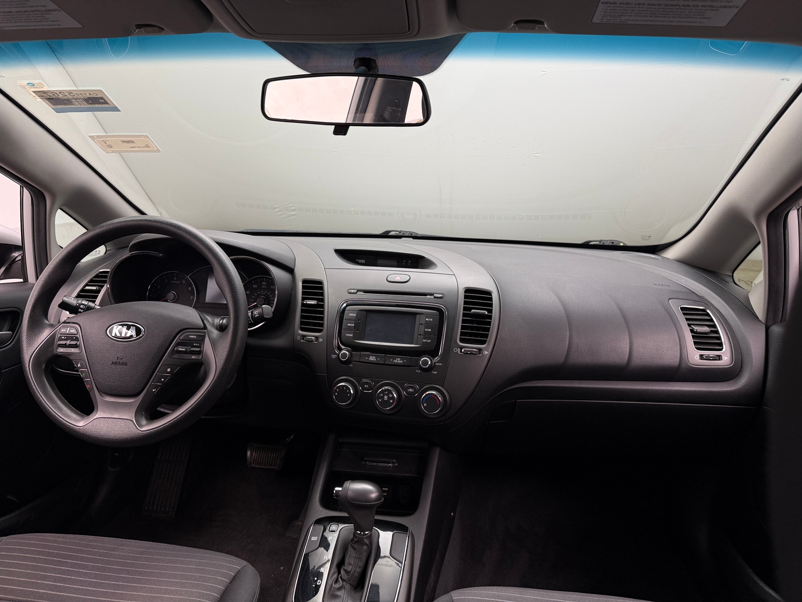 Thumbnail: 2017 Kia Forte - 3