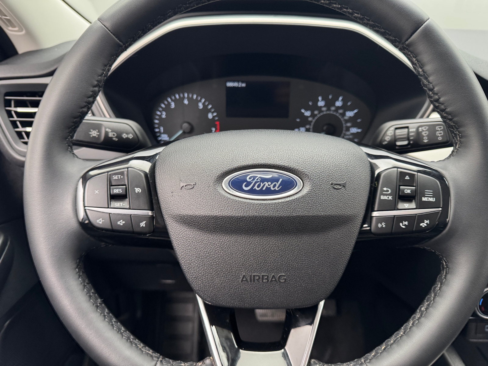 Thumbnail: 2022 Ford Escape - 4