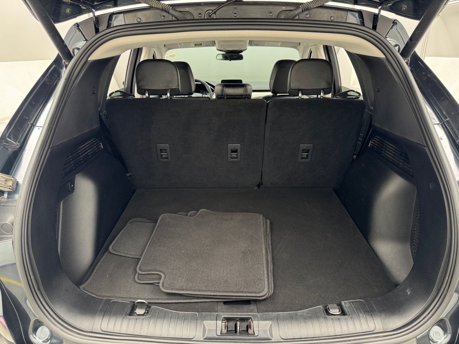 Thumbnail: 2022 Ford Escape - 6