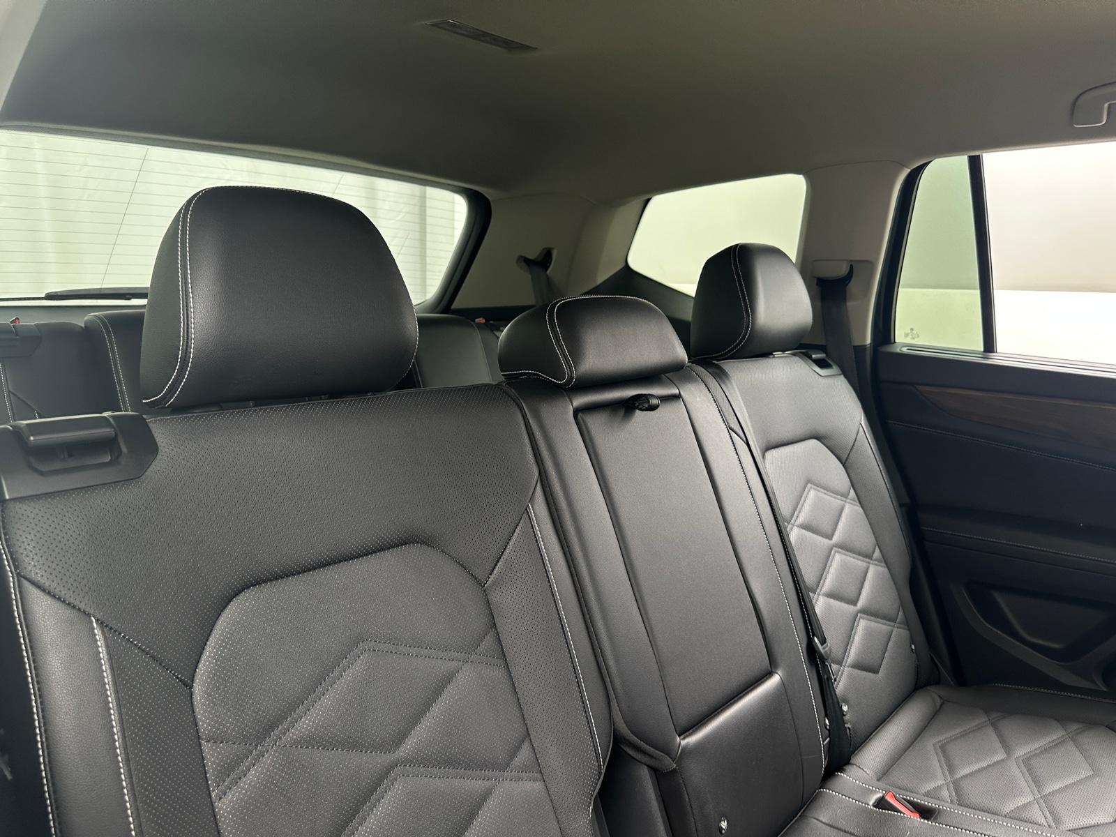 Thumbnail: 2025 Volkswagen Atlas - 5