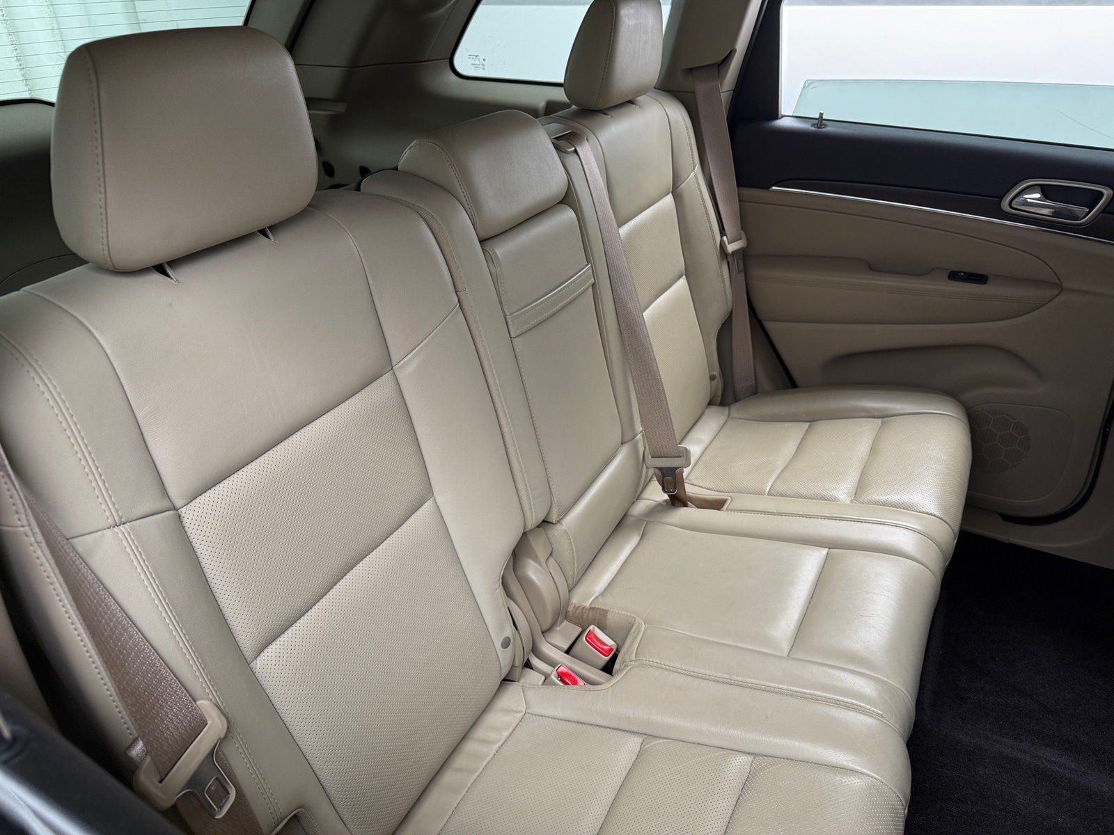 Thumbnail: 2017 Jeep Grand Cherokee - 5