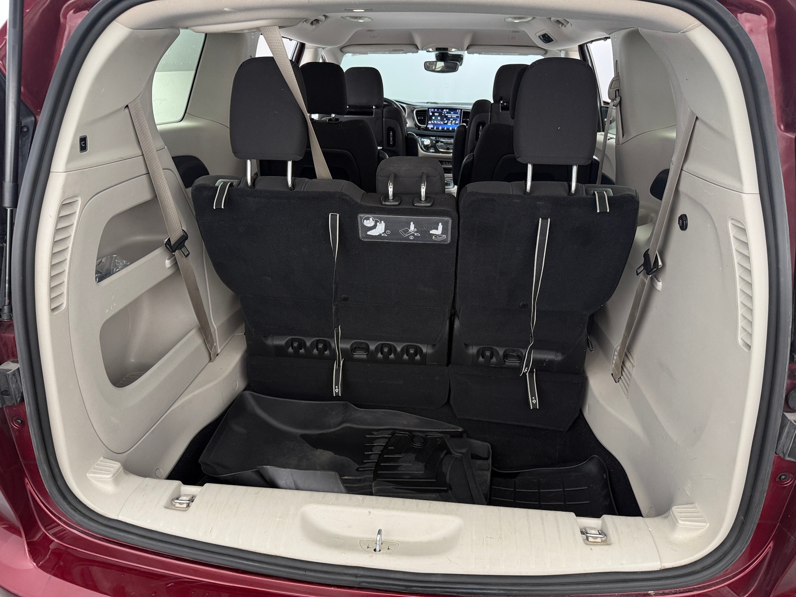 Thumbnail: 2021 Chrysler Pacifica - 7