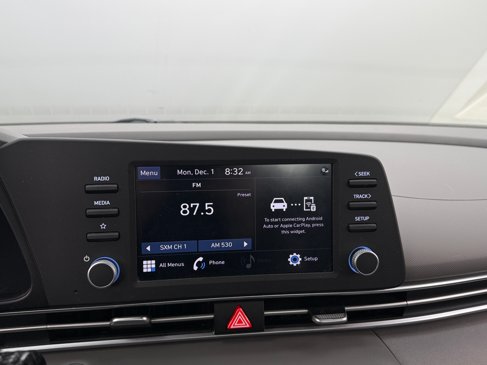 Thumbnail: 2022 Hyundai Elantra - 4