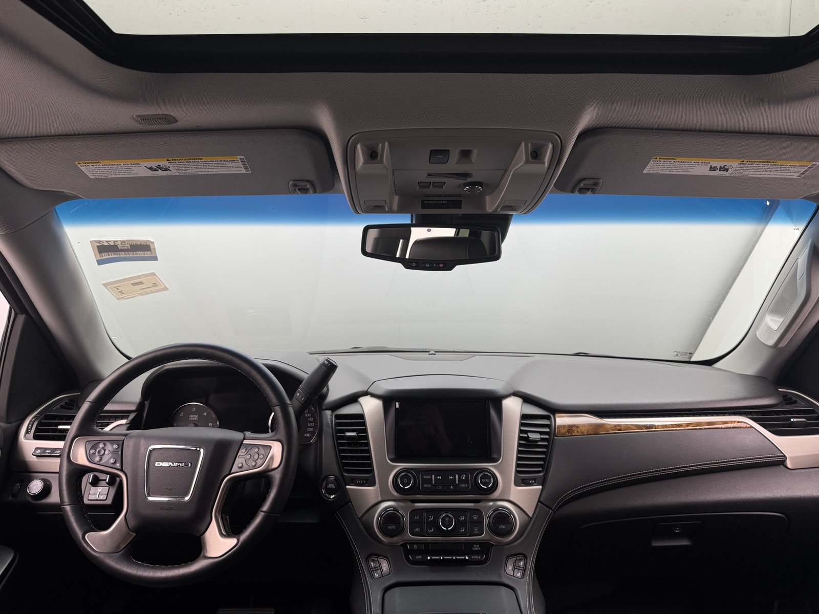 Thumbnail: 2015 GMC Yukon - 2