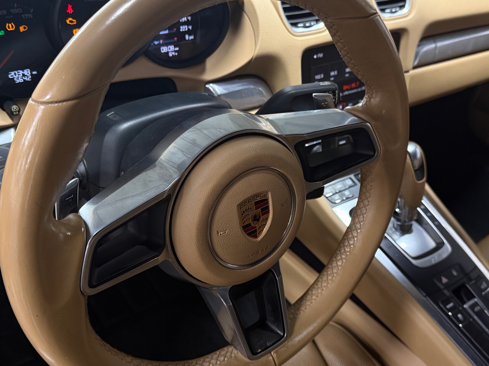 Thumbnail: 2017 Porsche 718 Boxster - 4