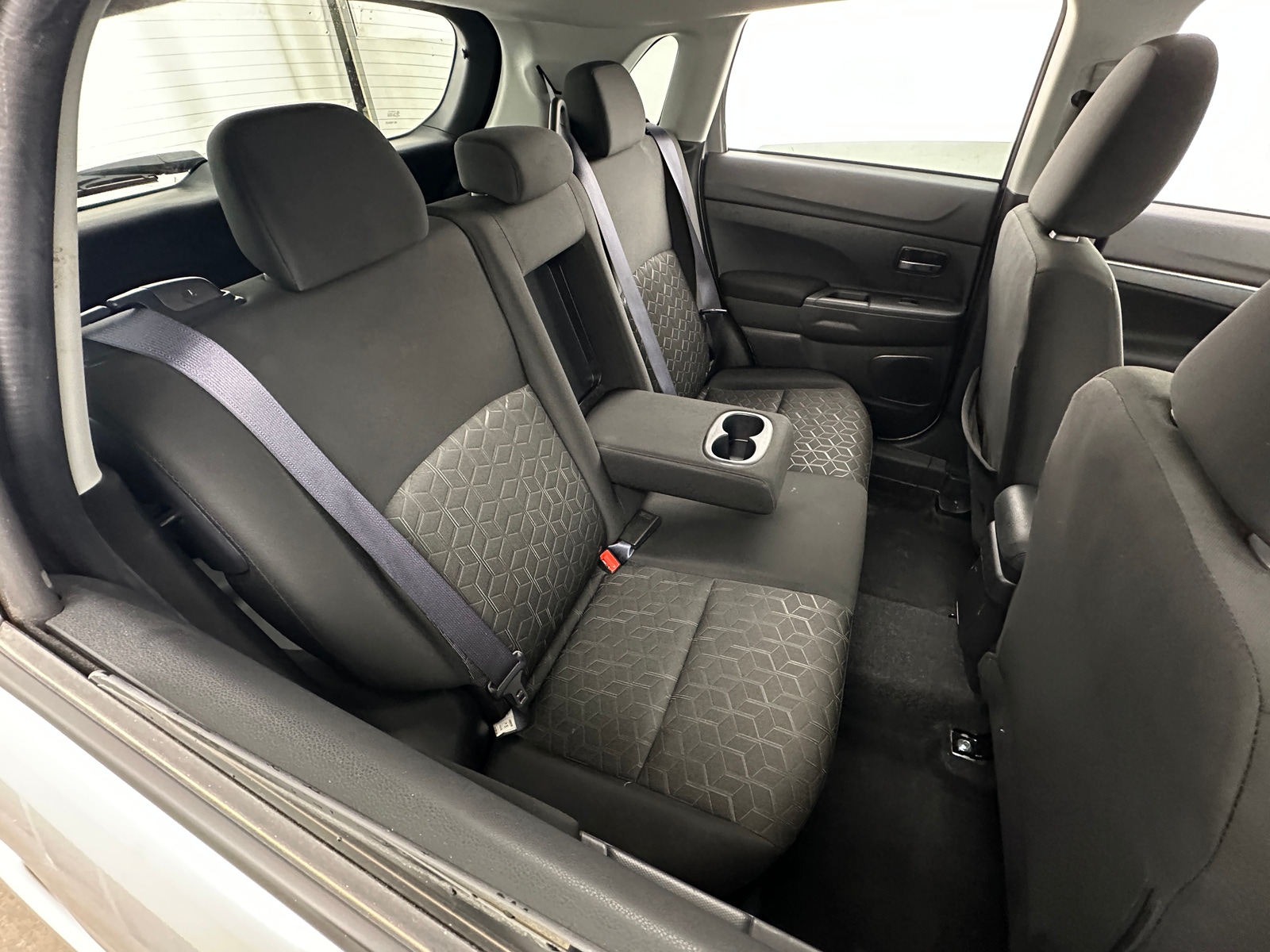 Thumbnail: 2024 Mitsubishi Outlander Sport - 6