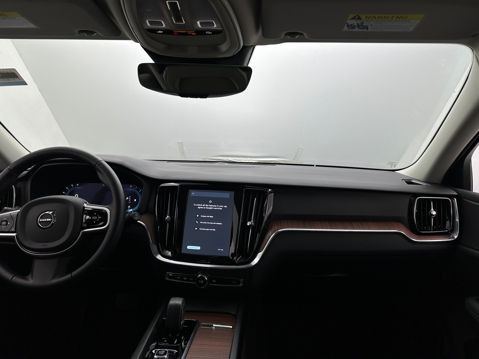 Thumbnail: 2025 Volvo V60 - 2