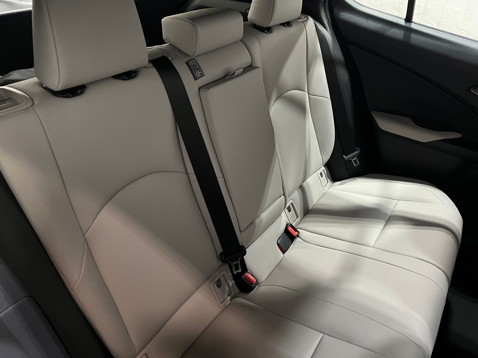 Thumbnail: 2020 Lexus UX - 5