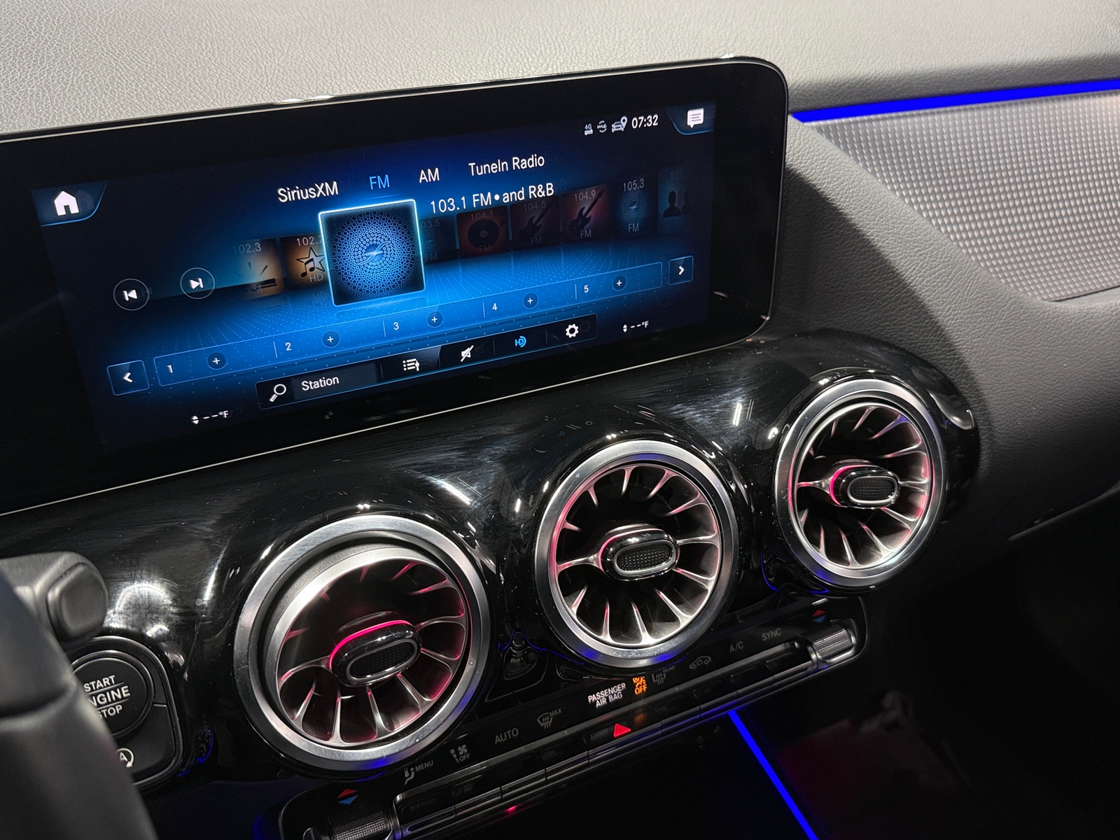 Thumbnail: 2022 Mercedes-Benz GLA - 3