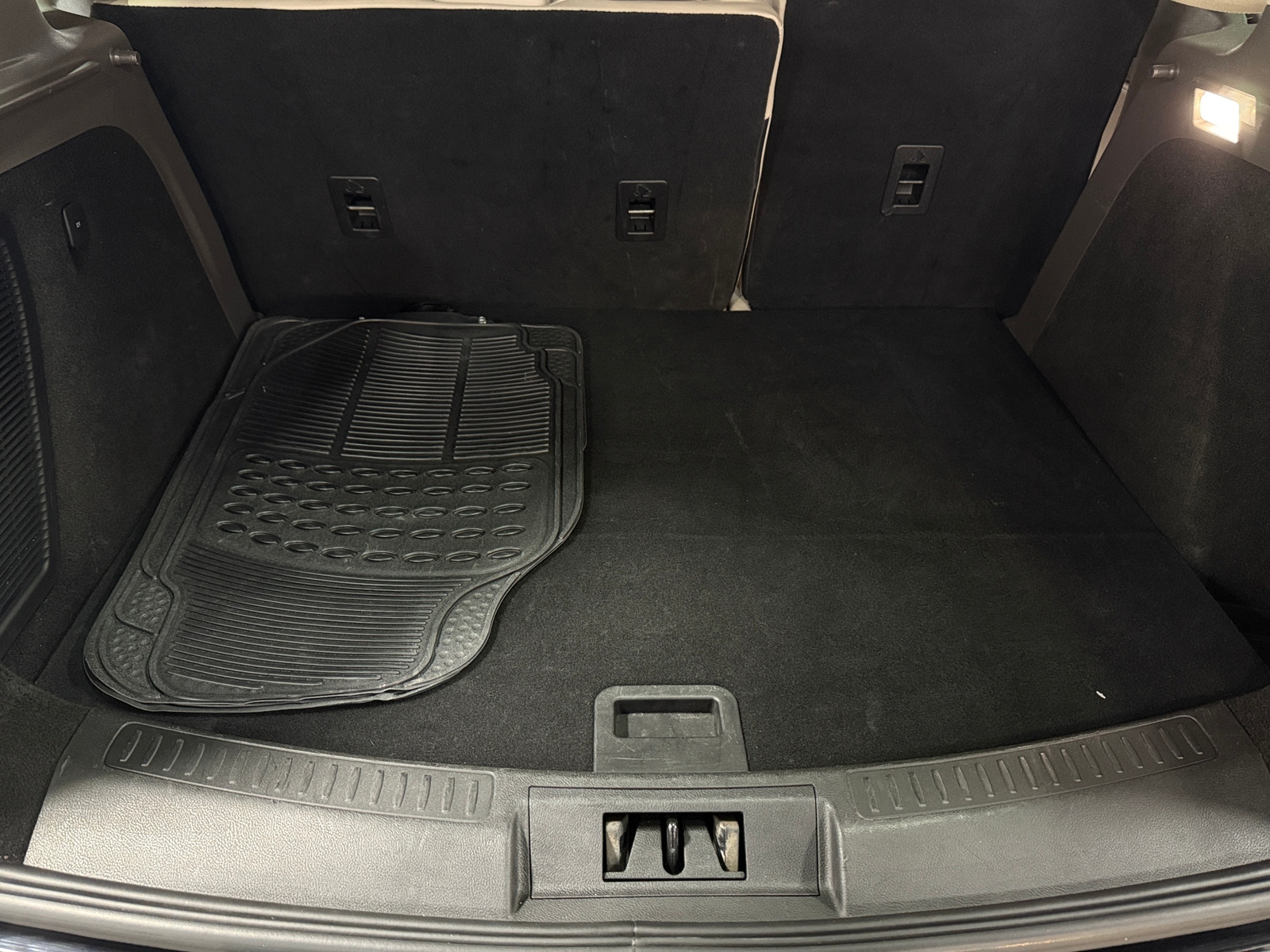 Thumbnail: 2022 Lincoln Corsair - 6