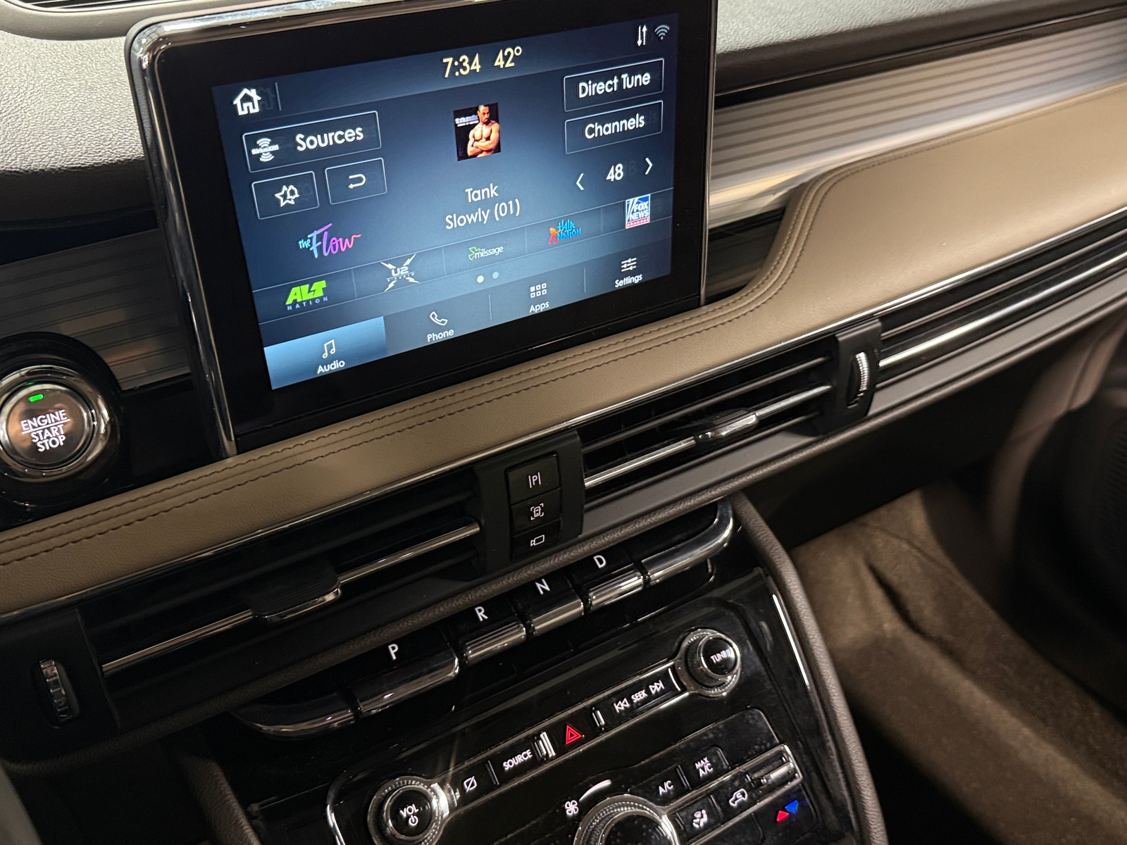 Thumbnail: 2022 Lincoln Corsair - 3