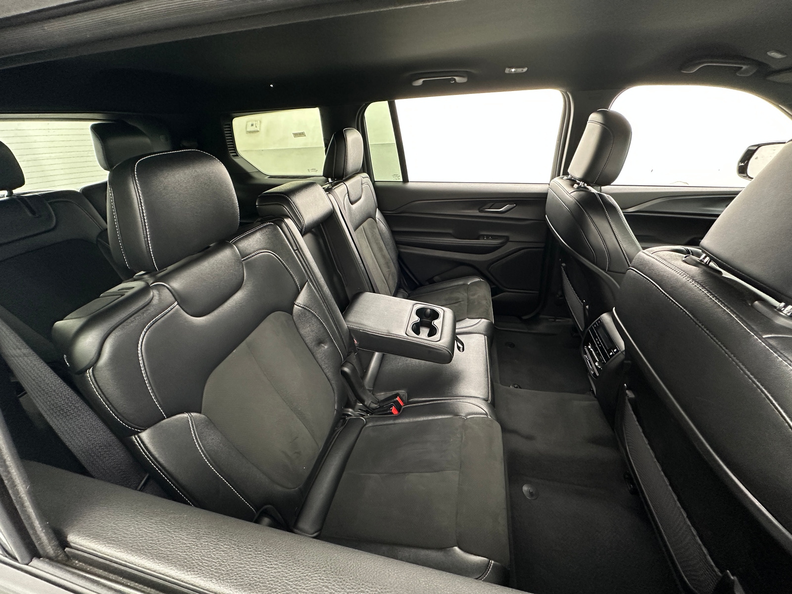 Thumbnail: 2024 Jeep Grand Cherokee L - 5