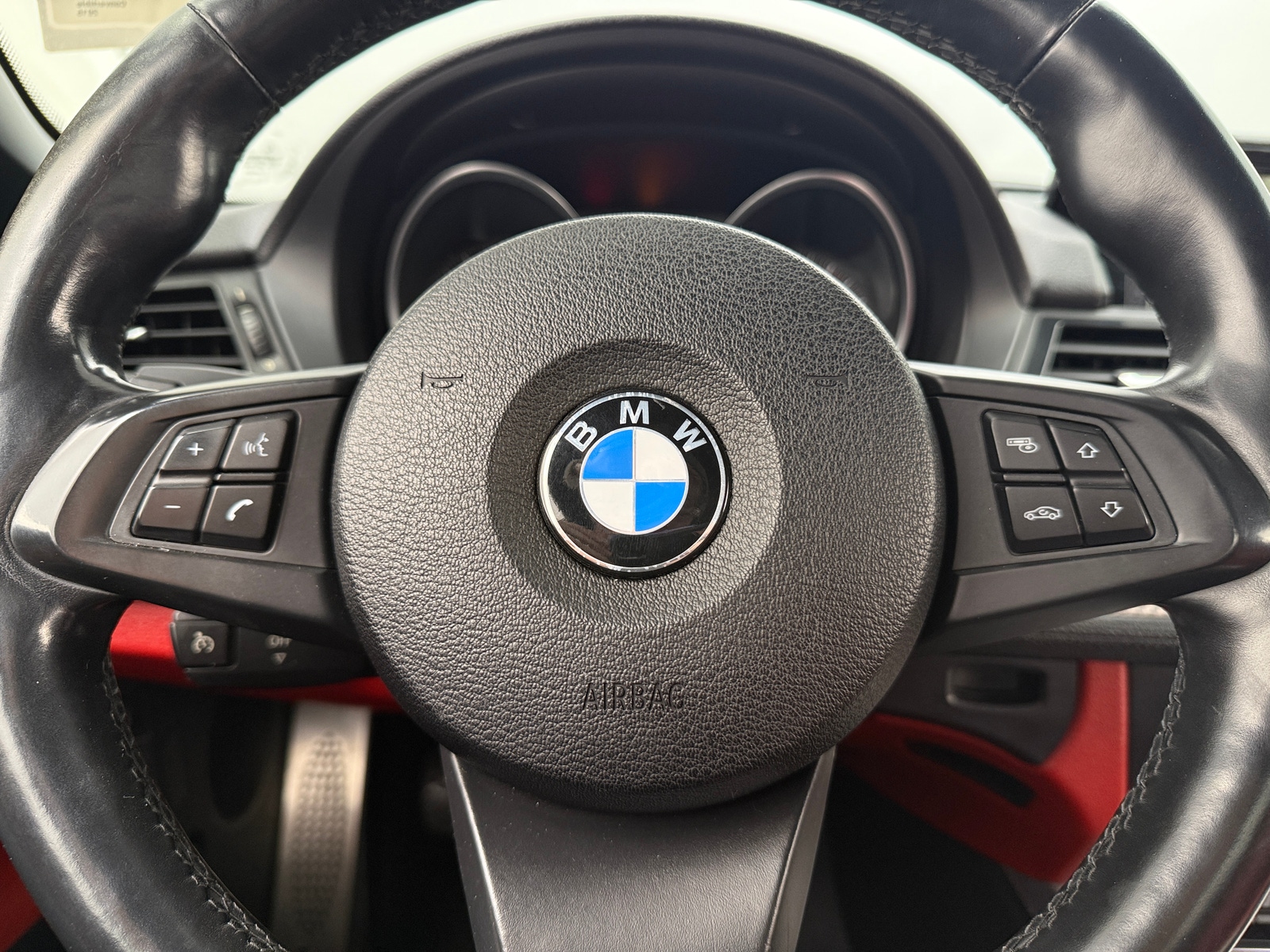 Thumbnail: 2015 BMW Z4 - 4