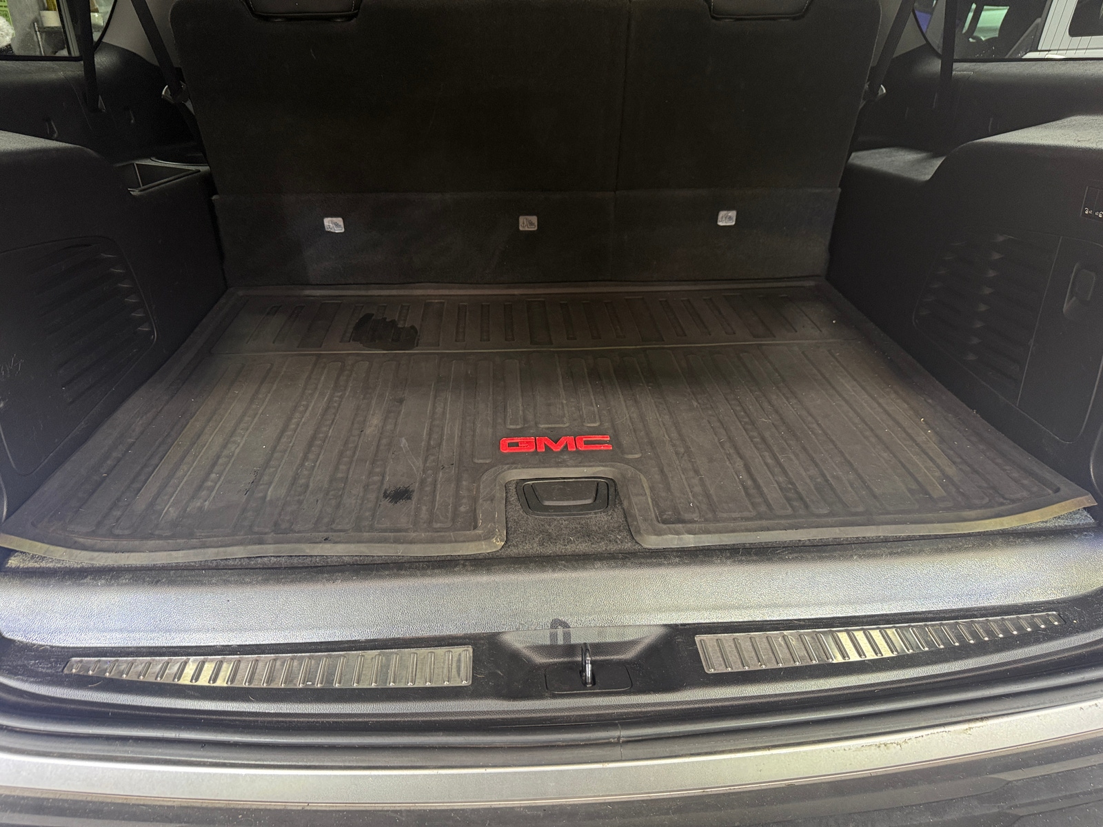 Thumbnail: 2018 GMC Yukon XL - 6