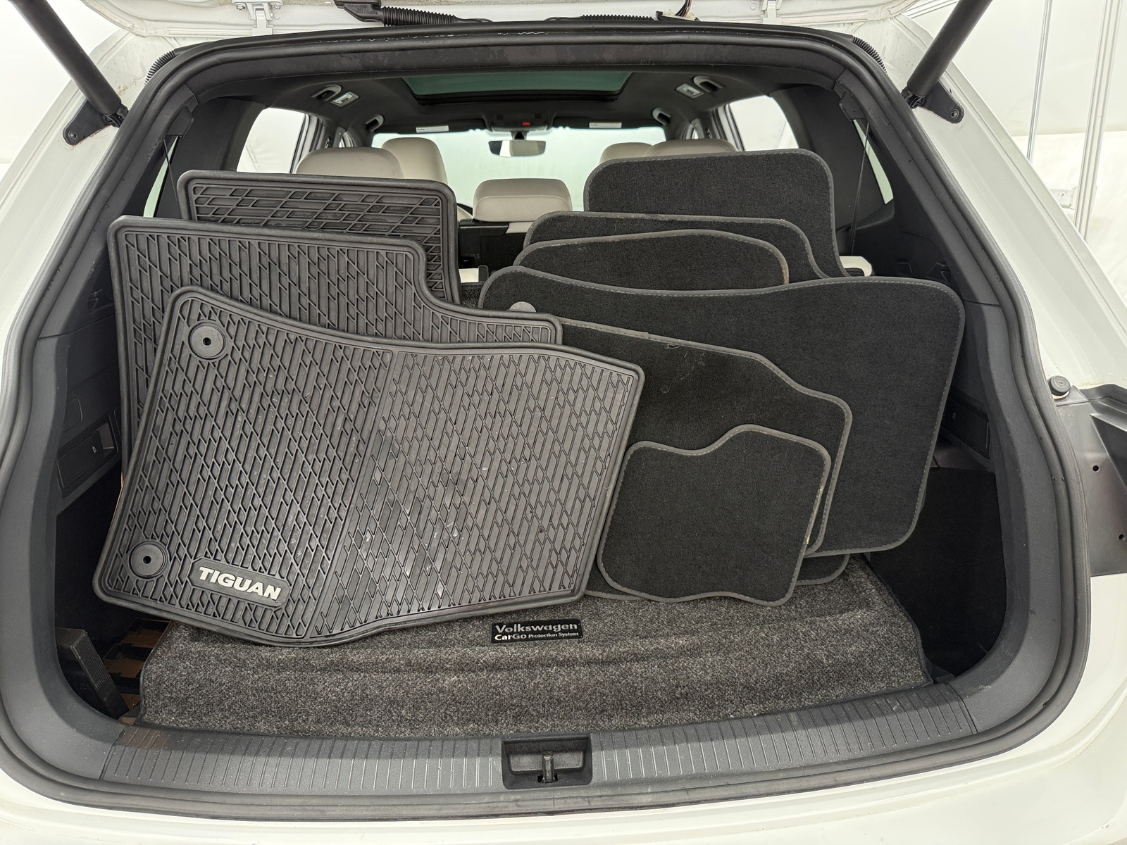 Thumbnail: 2019 Volkswagen Tiguan - 6