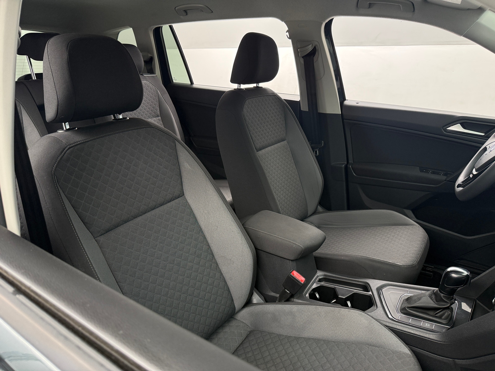 Thumbnail: 2019 Volkswagen Tiguan - 2