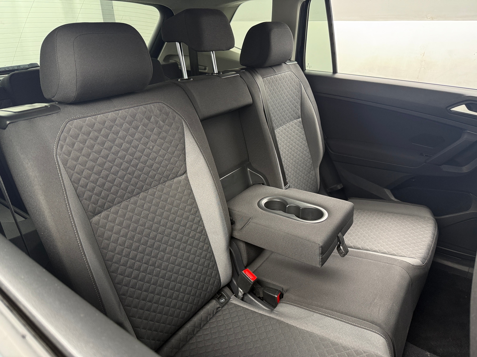 Thumbnail: 2019 Volkswagen Tiguan - 6