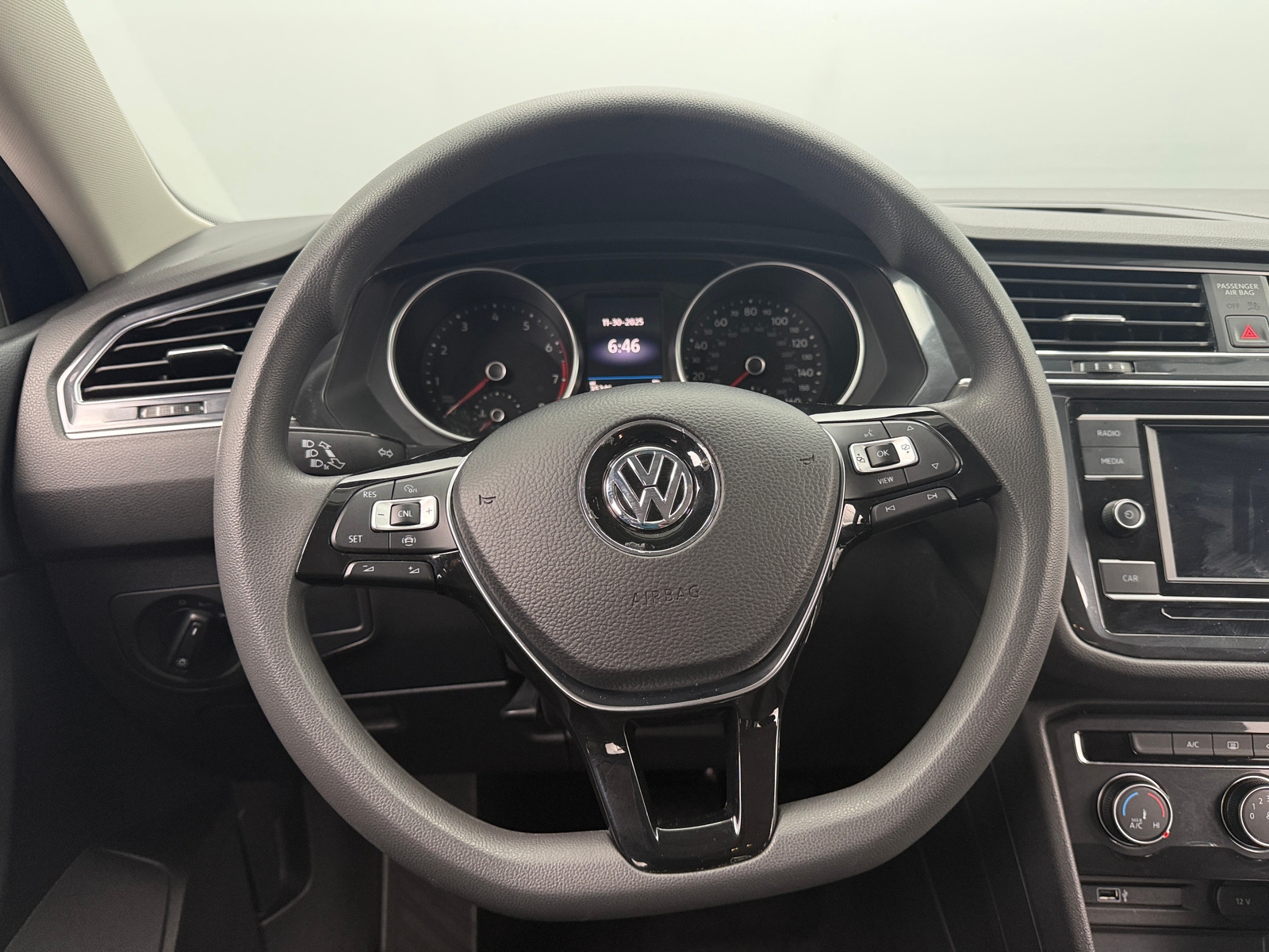 Thumbnail: 2019 Volkswagen Tiguan - 5